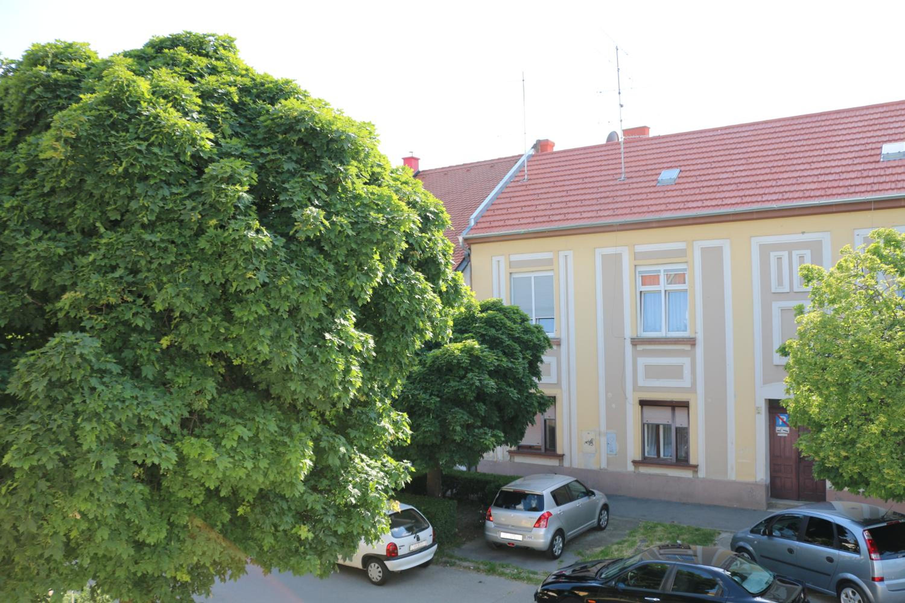 Studio Apartment - Photo 24