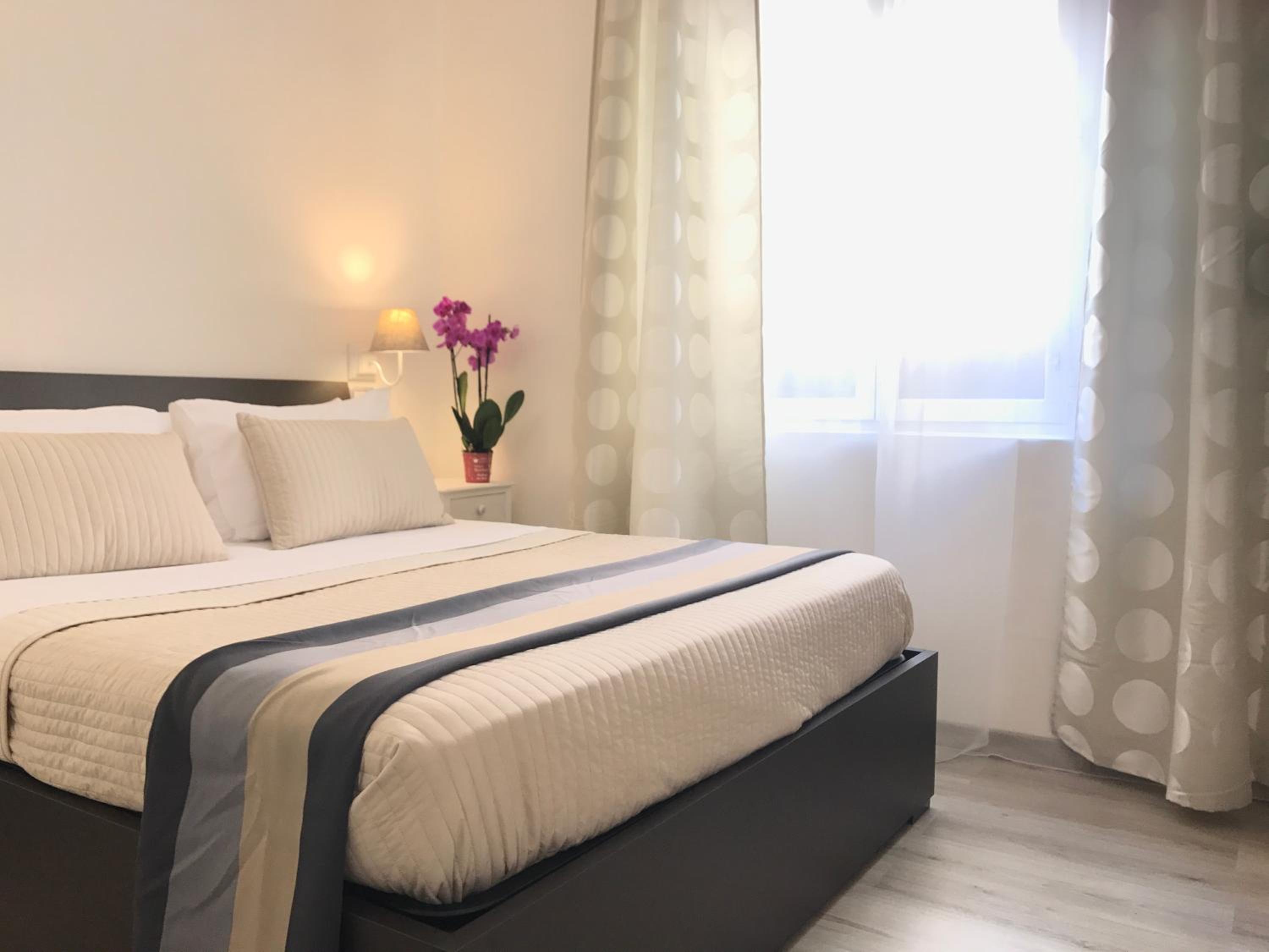Double Room with Private Bathroom photo 1