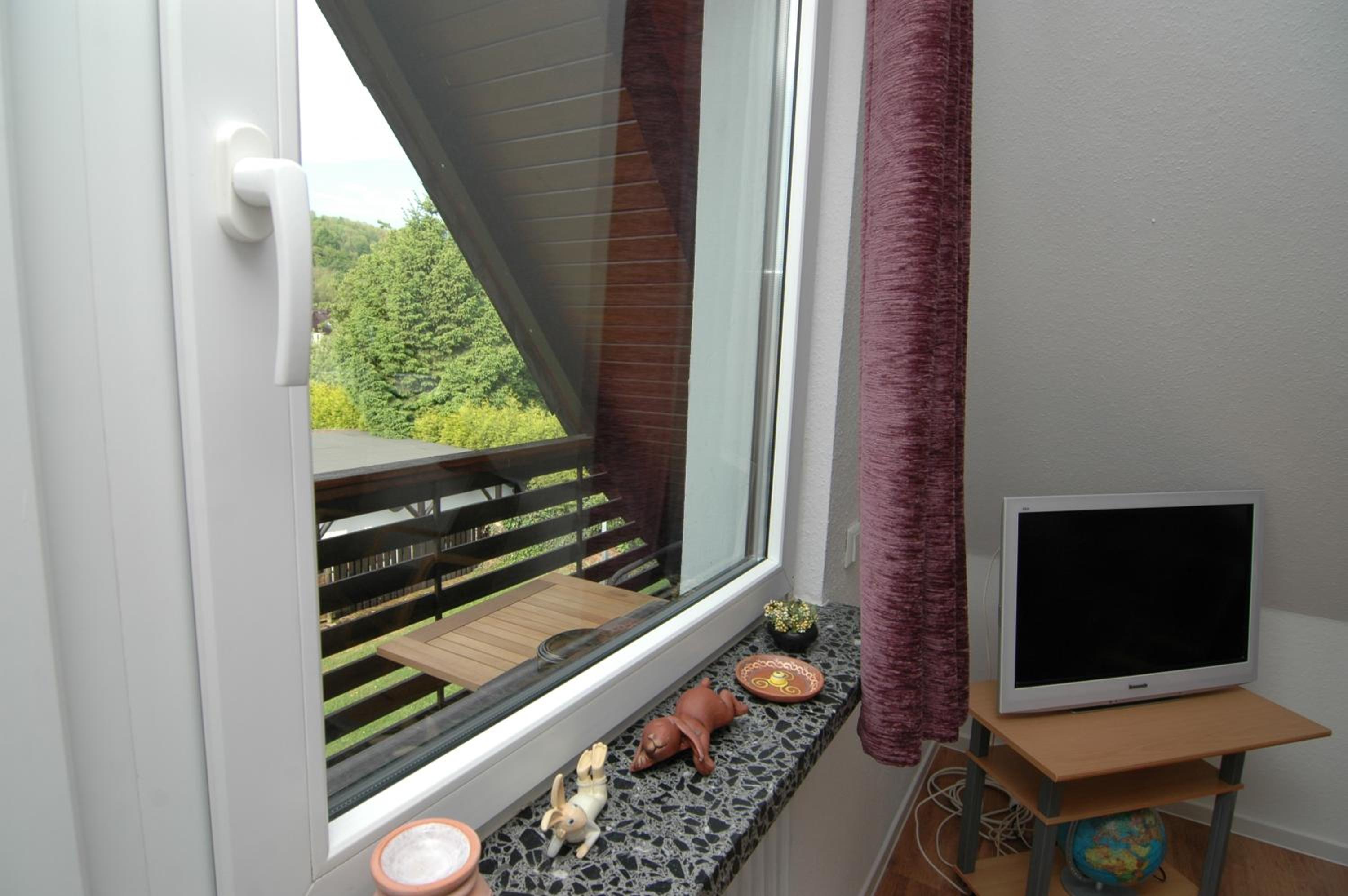 Apartment with Balcony photo 2