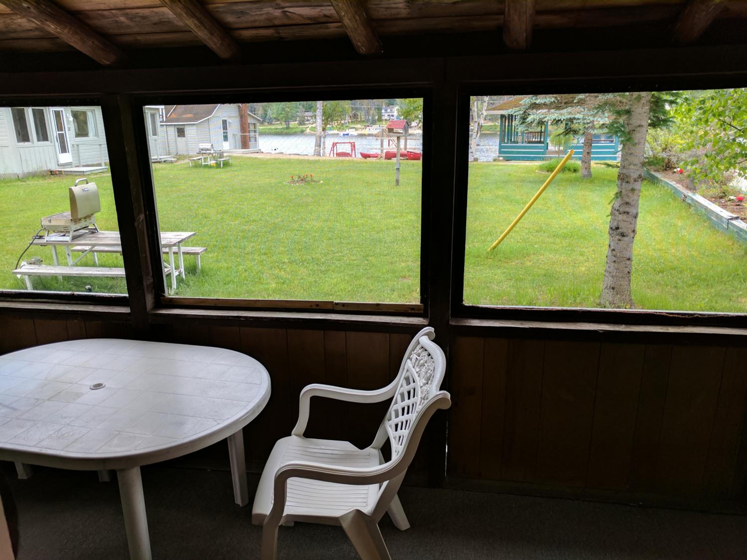 2 Queen Bed Cottage