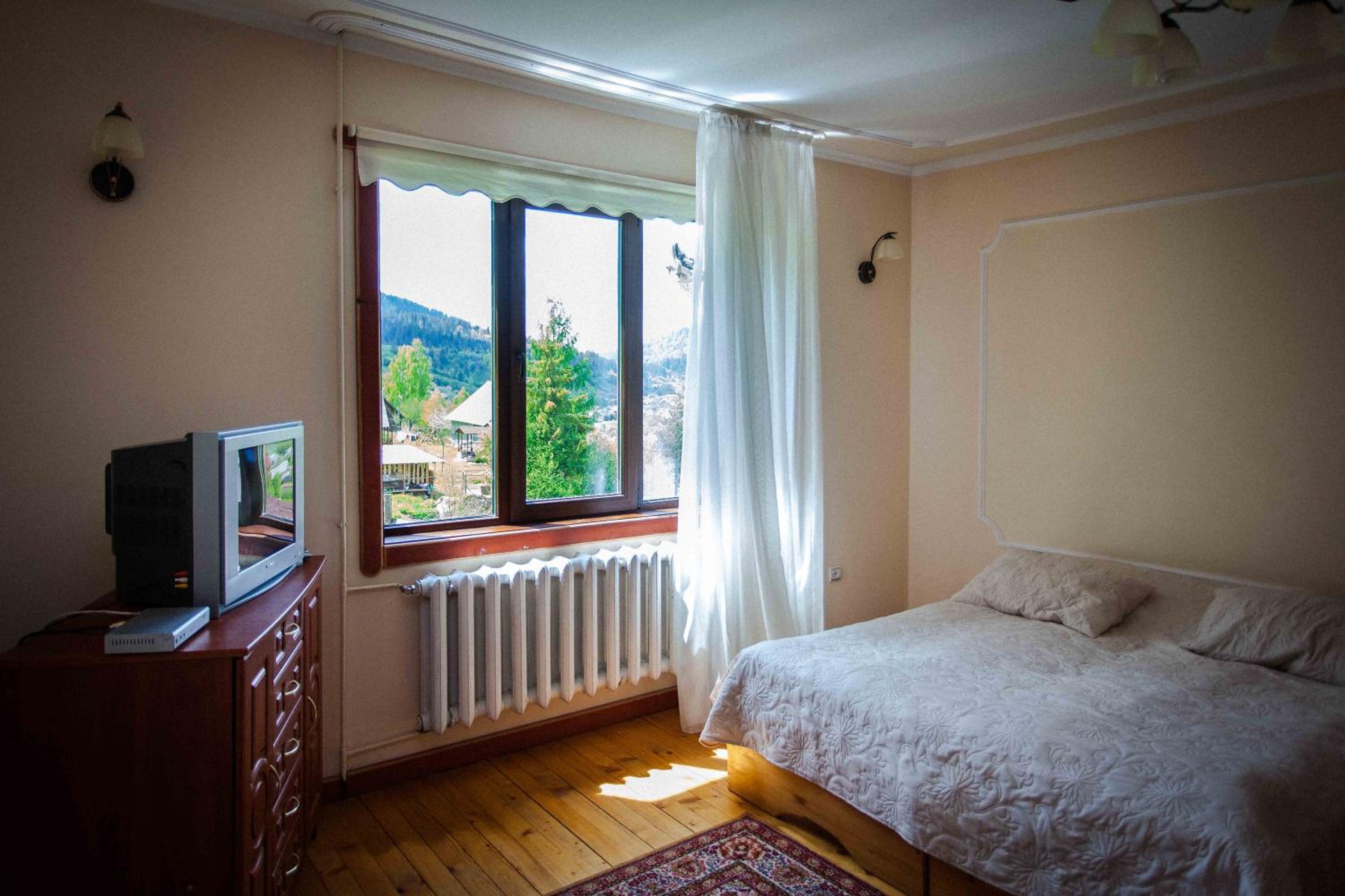 Double Room with Extra Bed photo 1