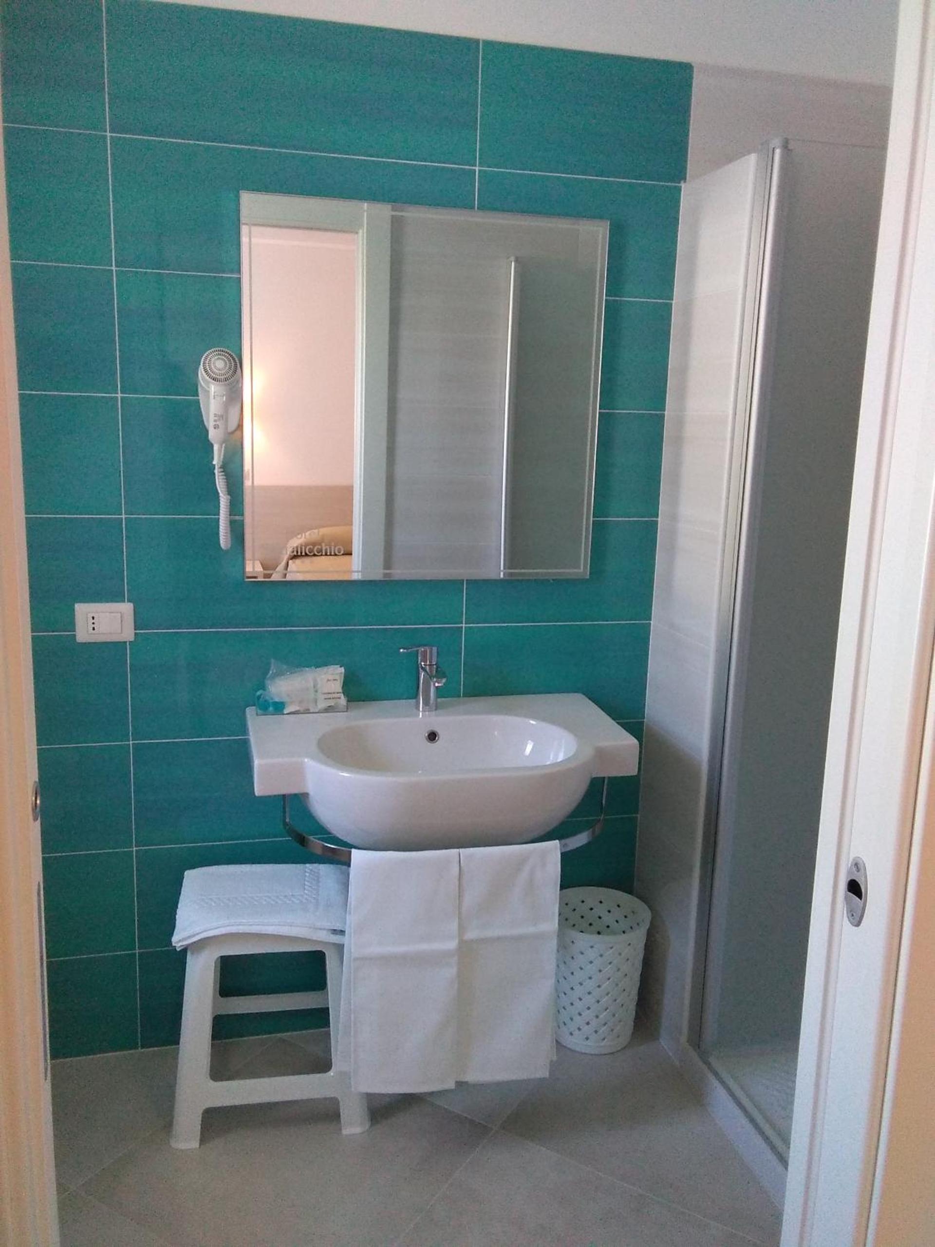 Superior Double Room - Photo 7