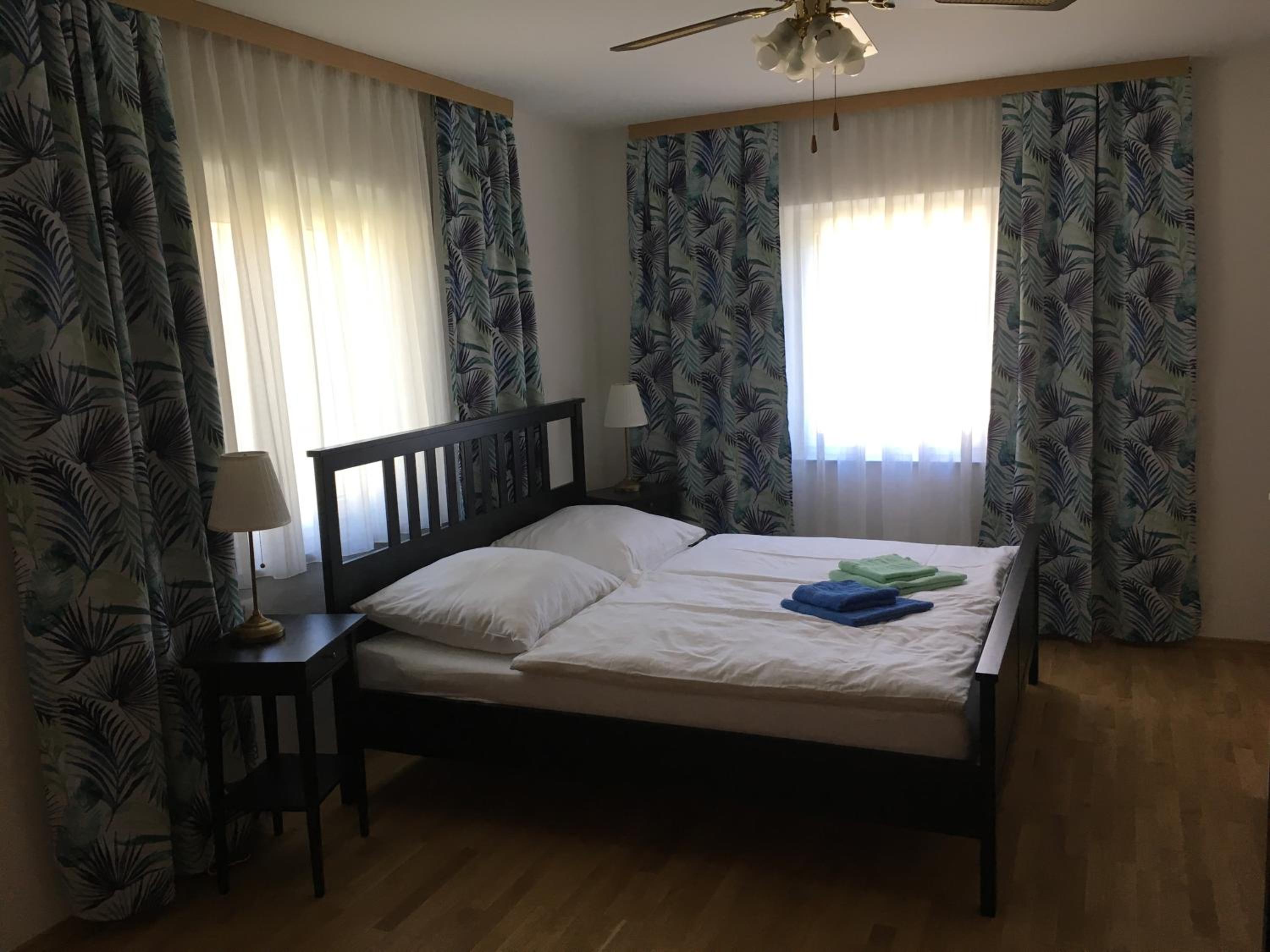 Family Room with Private Bathroom photo 1