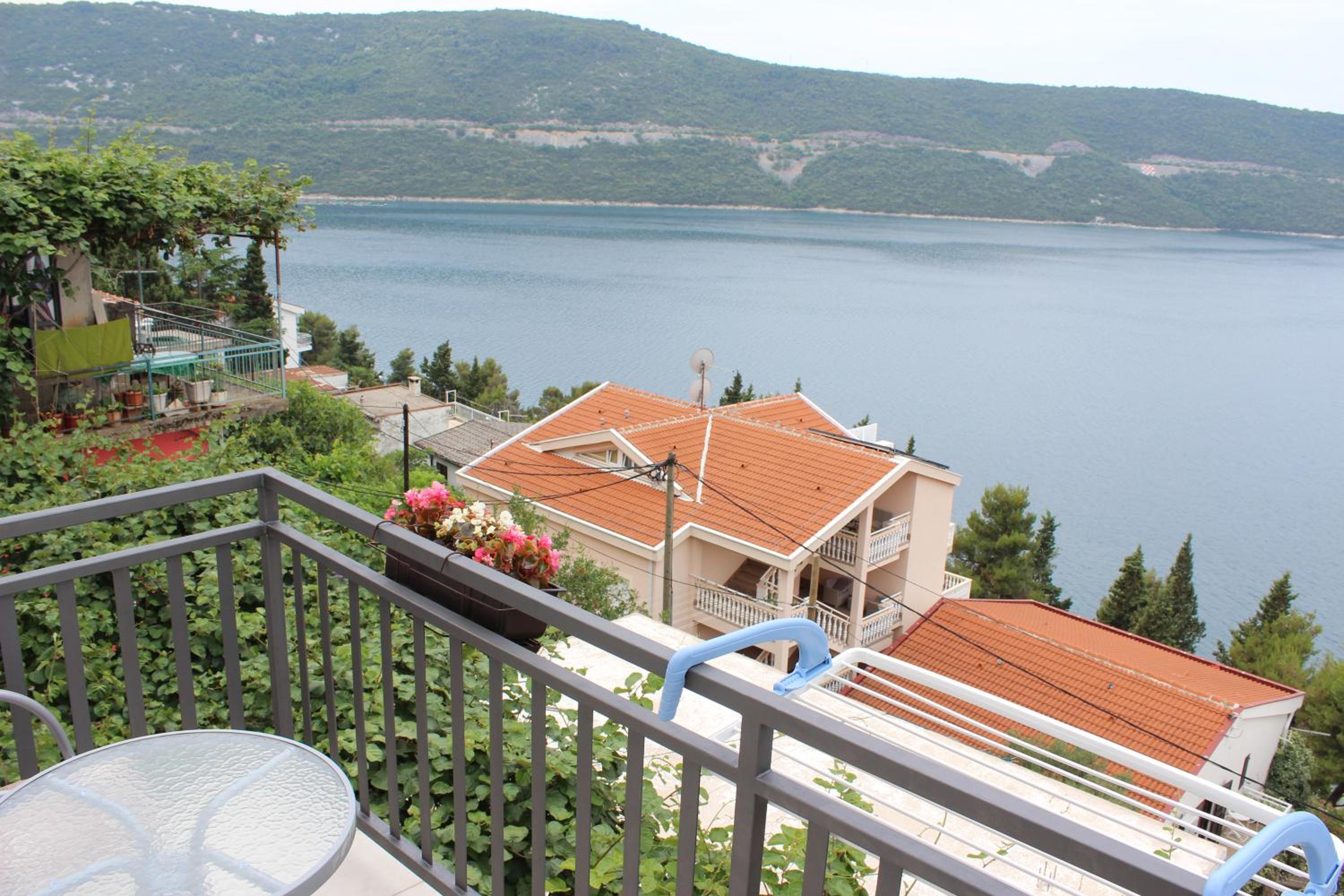 Deluxe Triple Room with Sea View photo 2