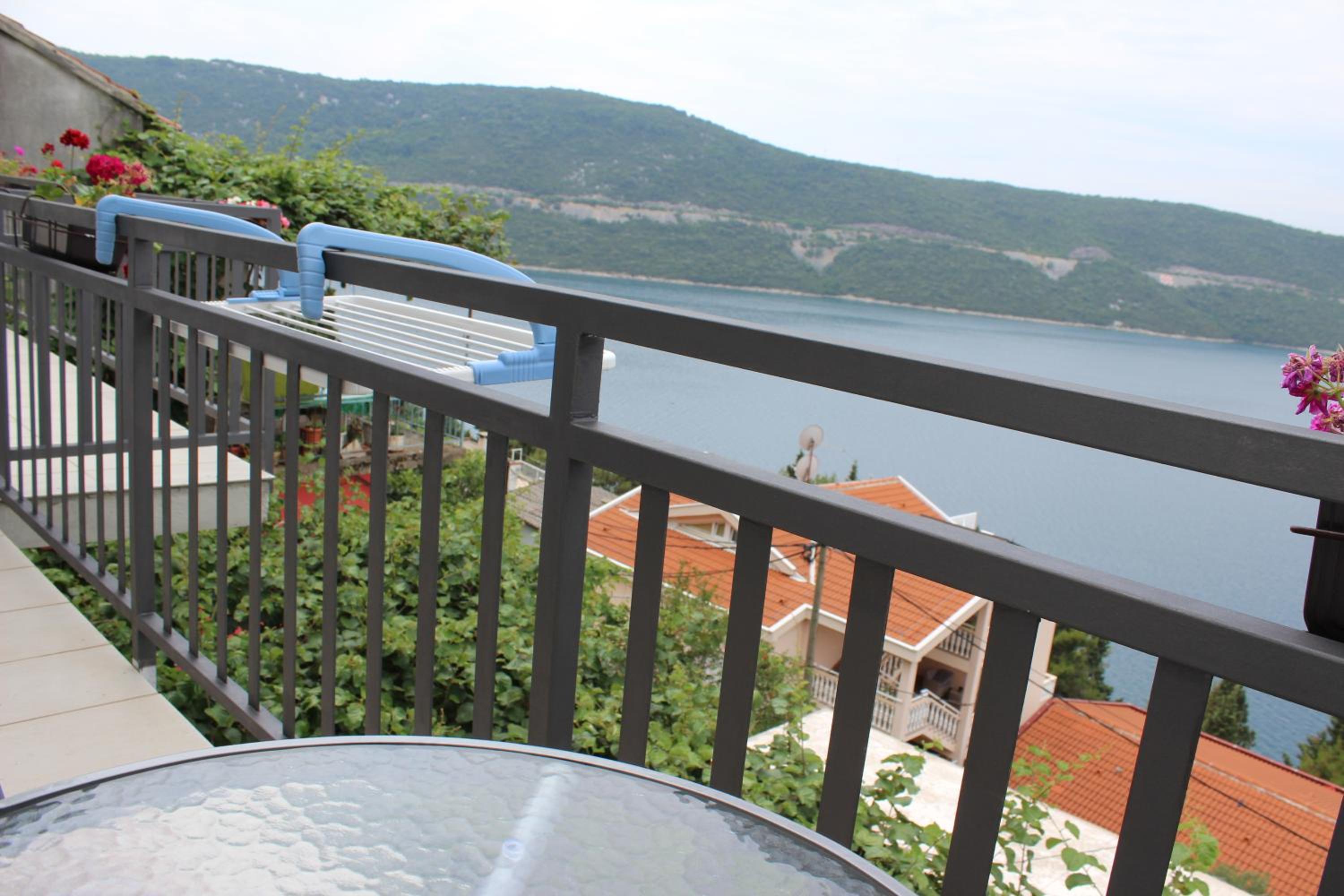Deluxe Triple Room with Sea View photo 3
