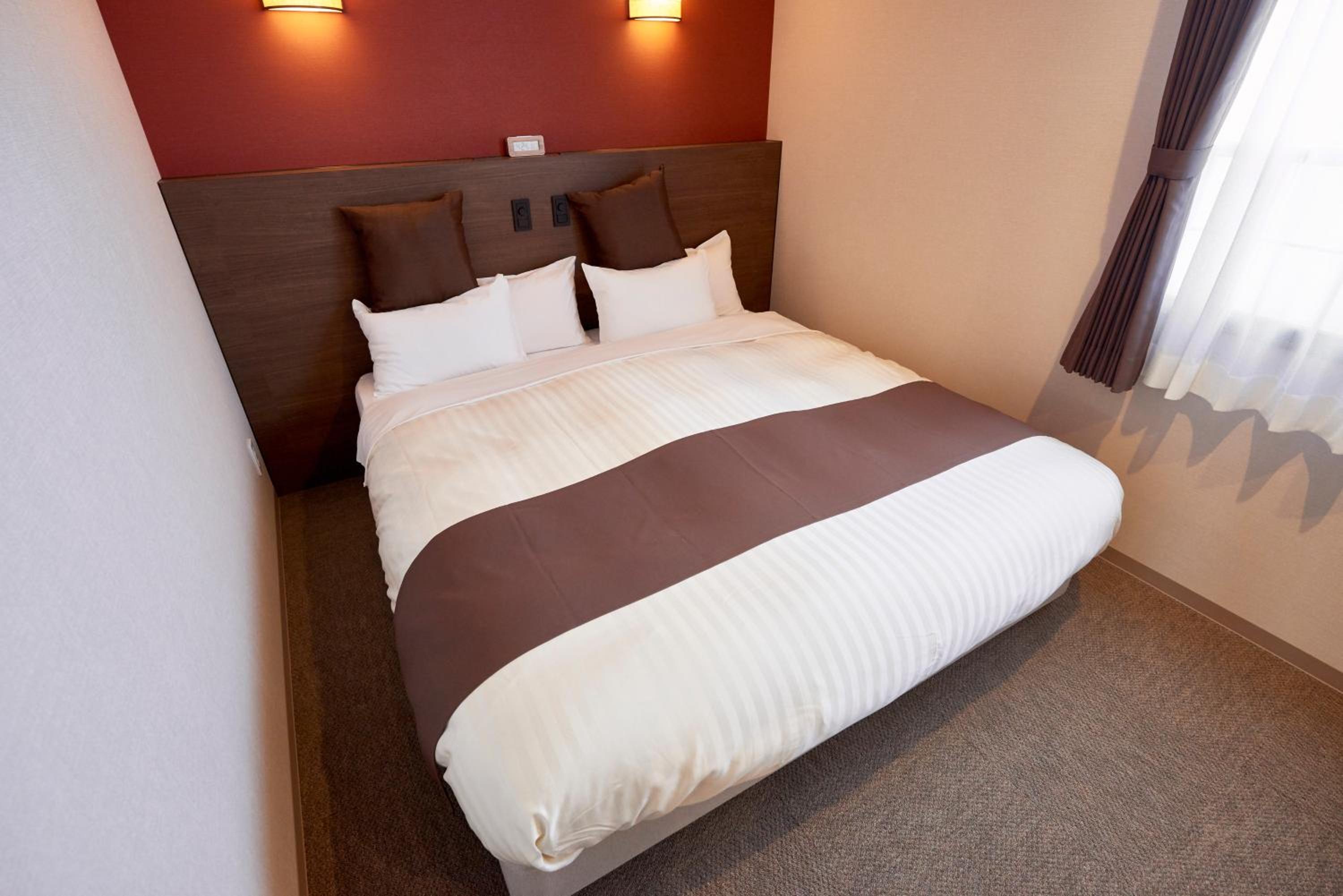 Superior Hollywood twin room photo 2