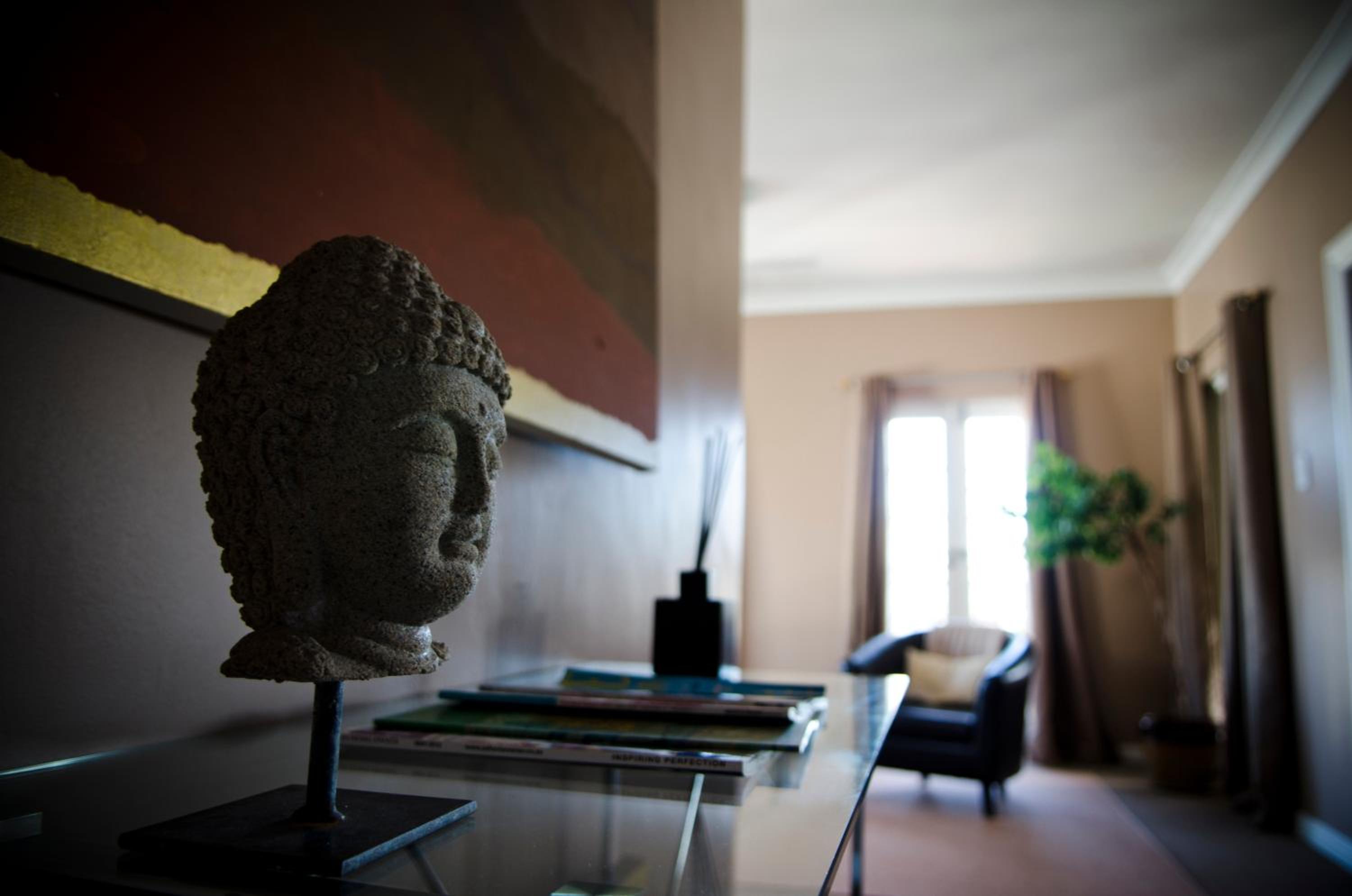 King Room with Balcony - Photo 3