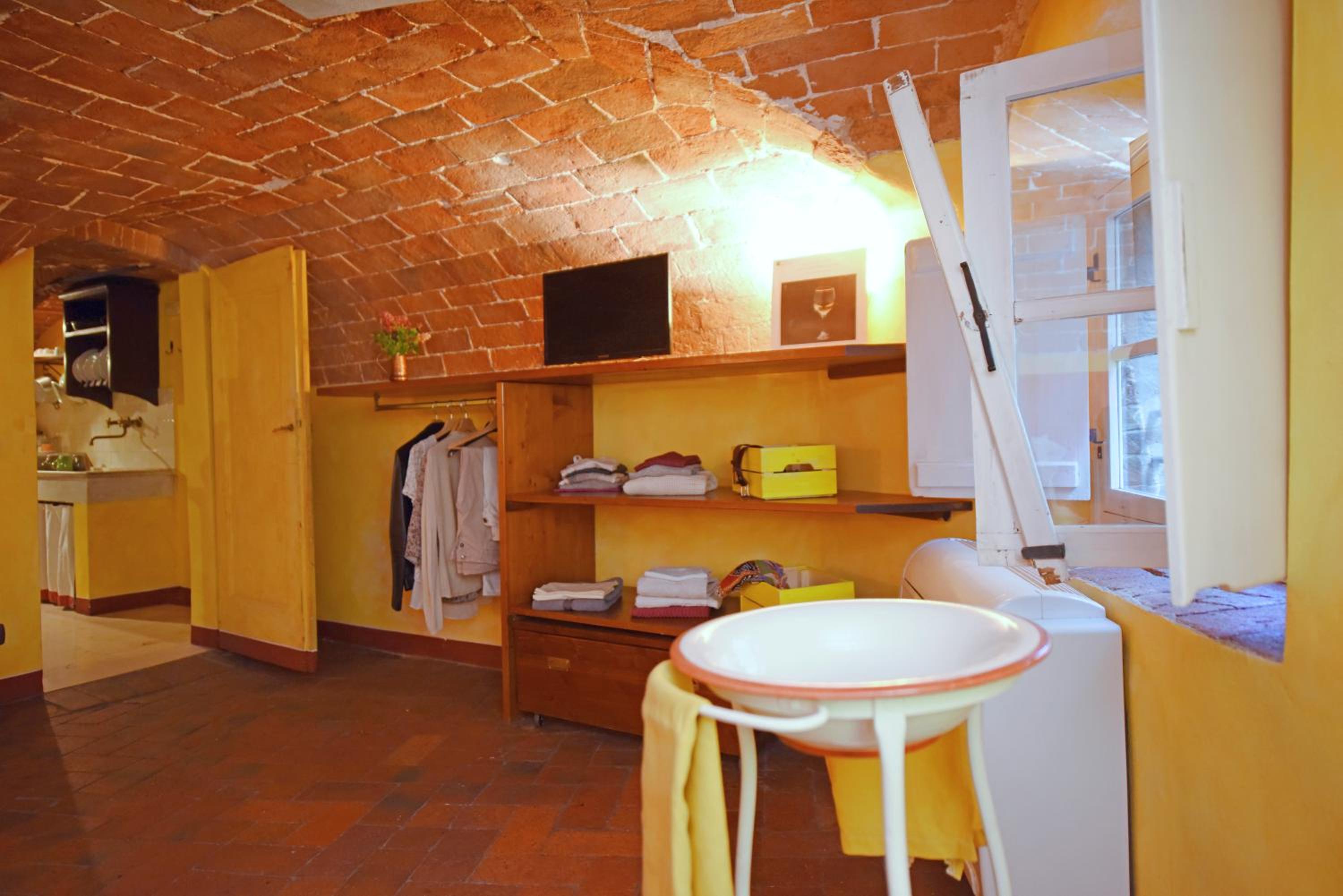 Apartment - Photo 28