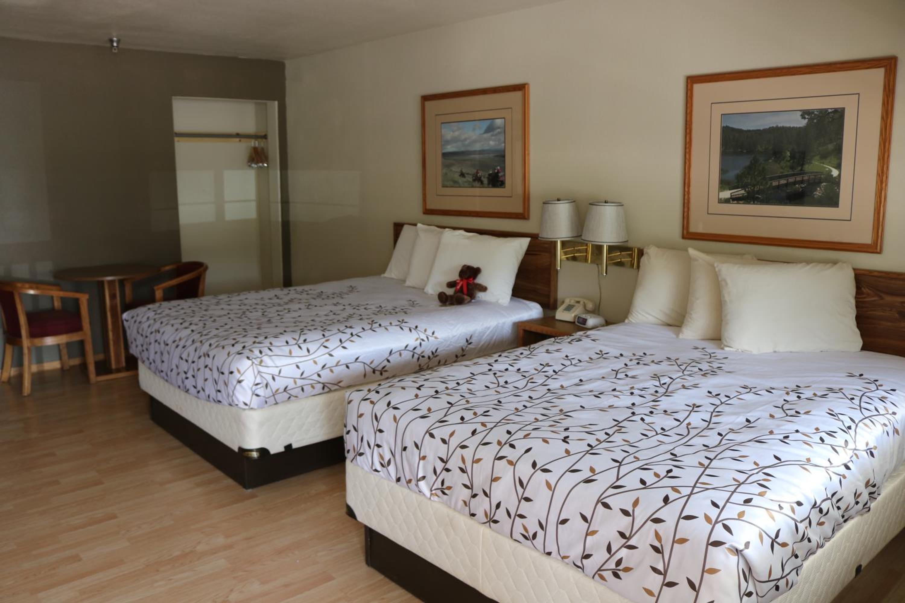 Queen Room with Two Queen Beds - Disability Access