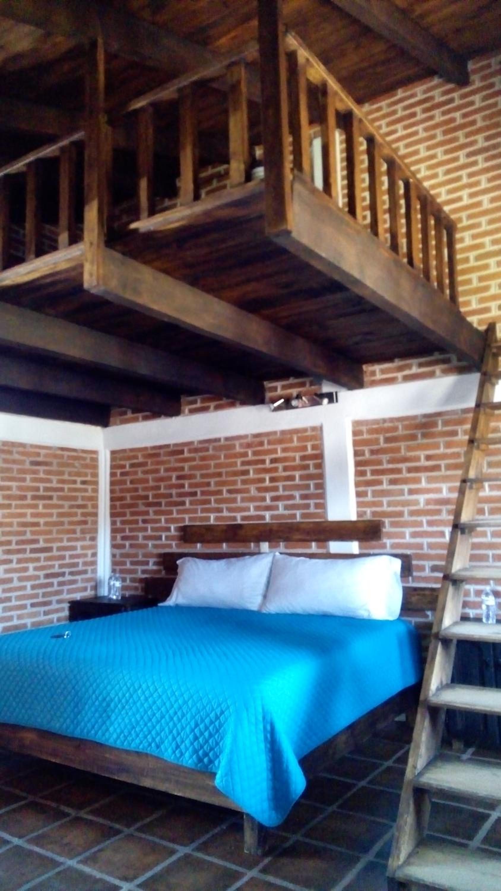 Twin Room - Photo 8