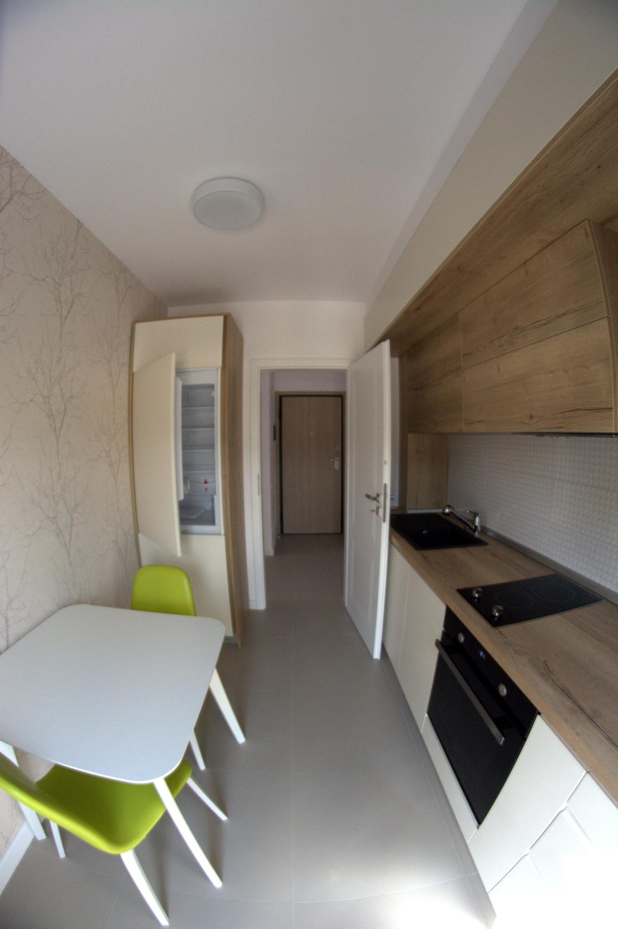 One-Bedroom Apartment photo 3