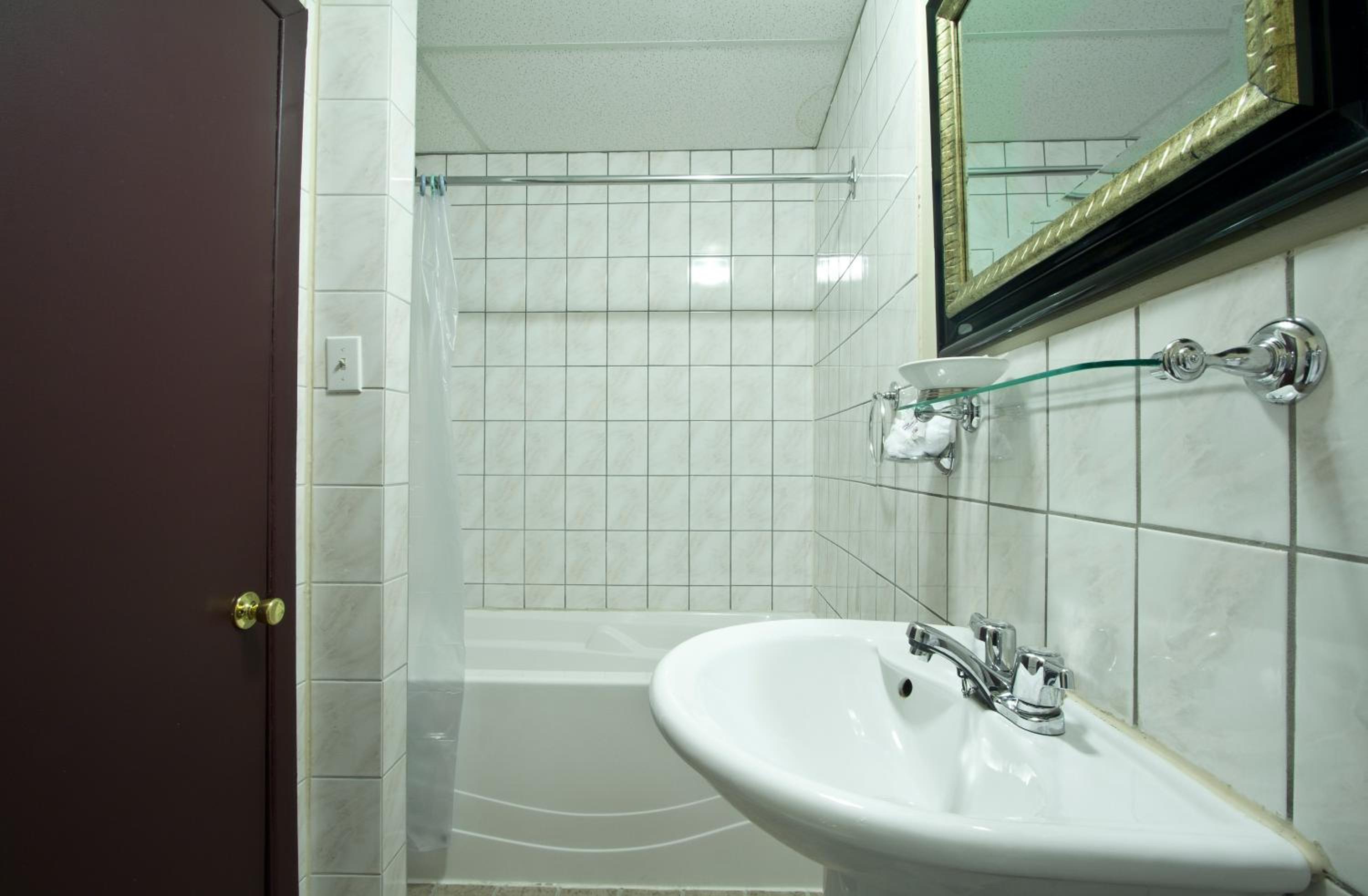 Queen Room - Photo 4
