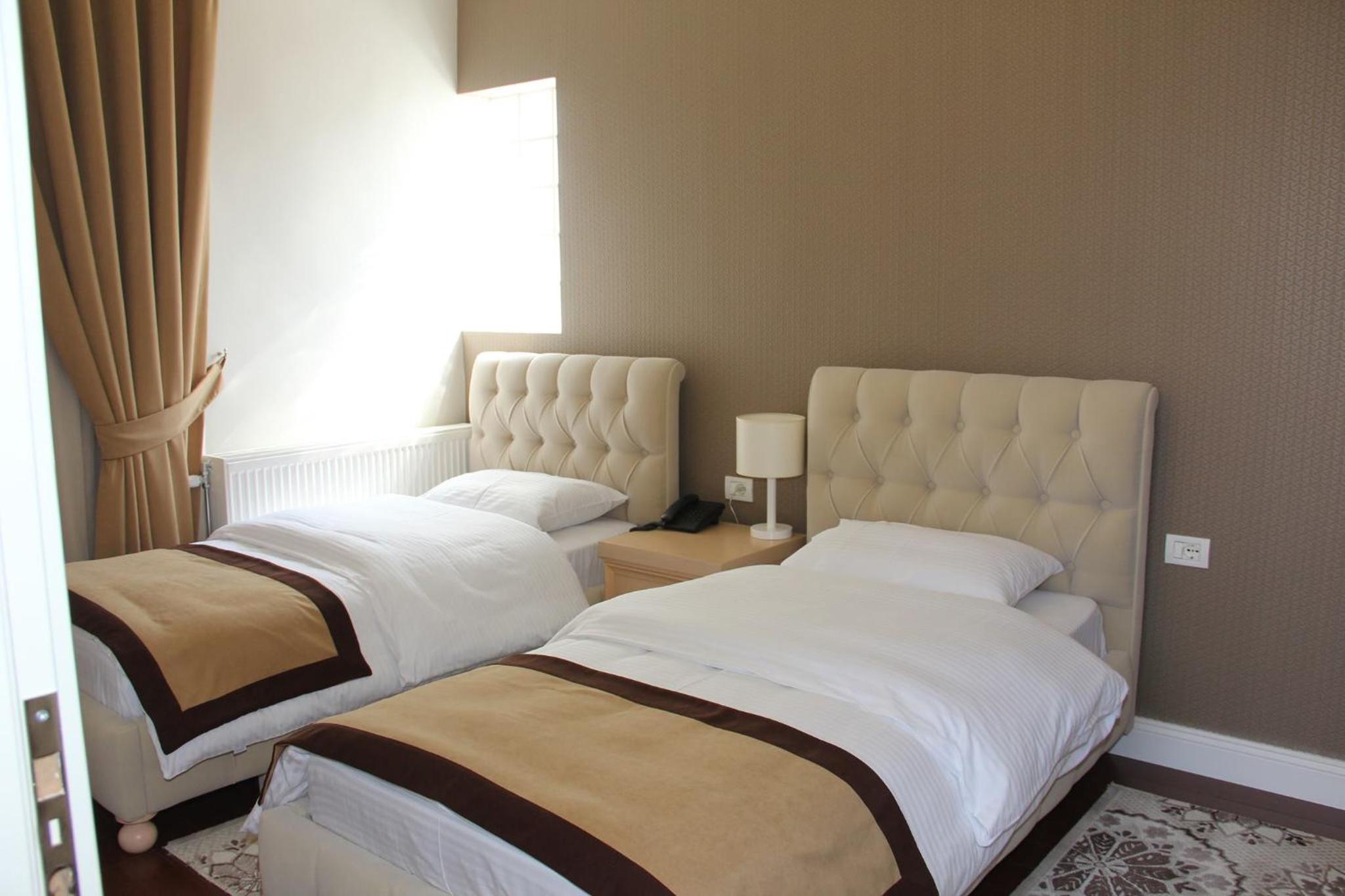 Standard Twin Room photo 2