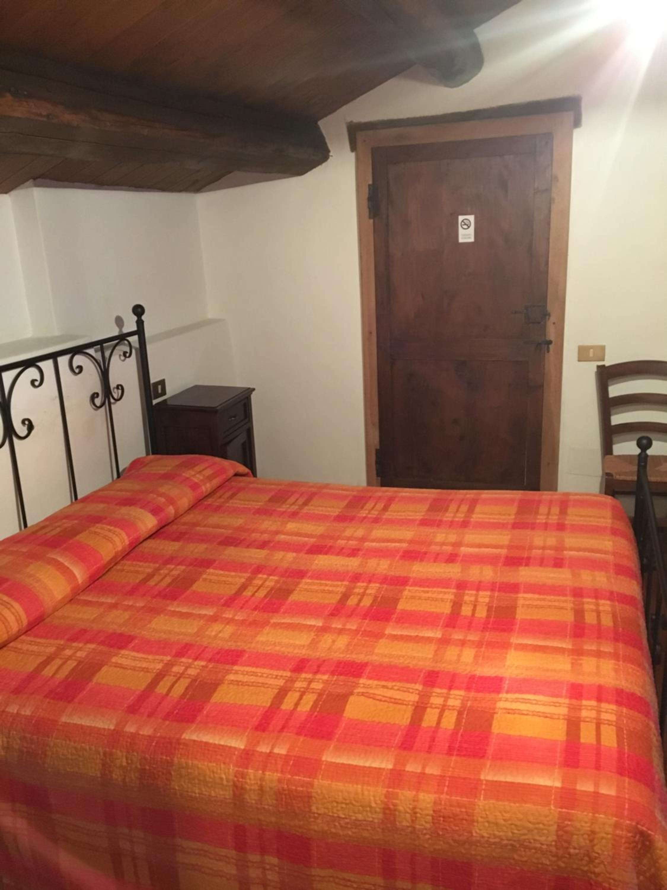 Quadruple Room with Private Bathroom photo 3