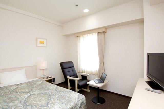 Single Room - Smoking - Photo 2