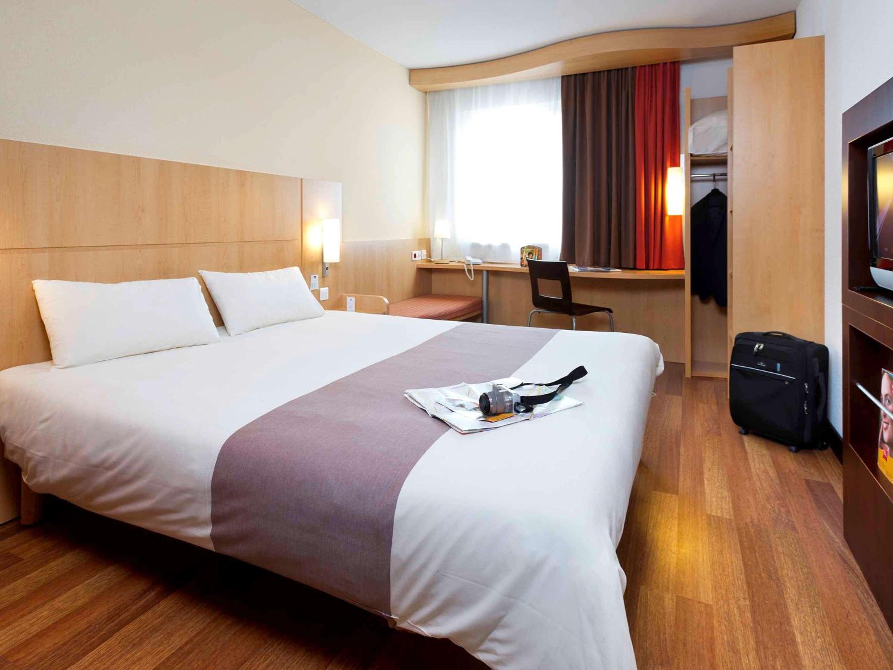 Standard Double or Twin Room - Photo 1