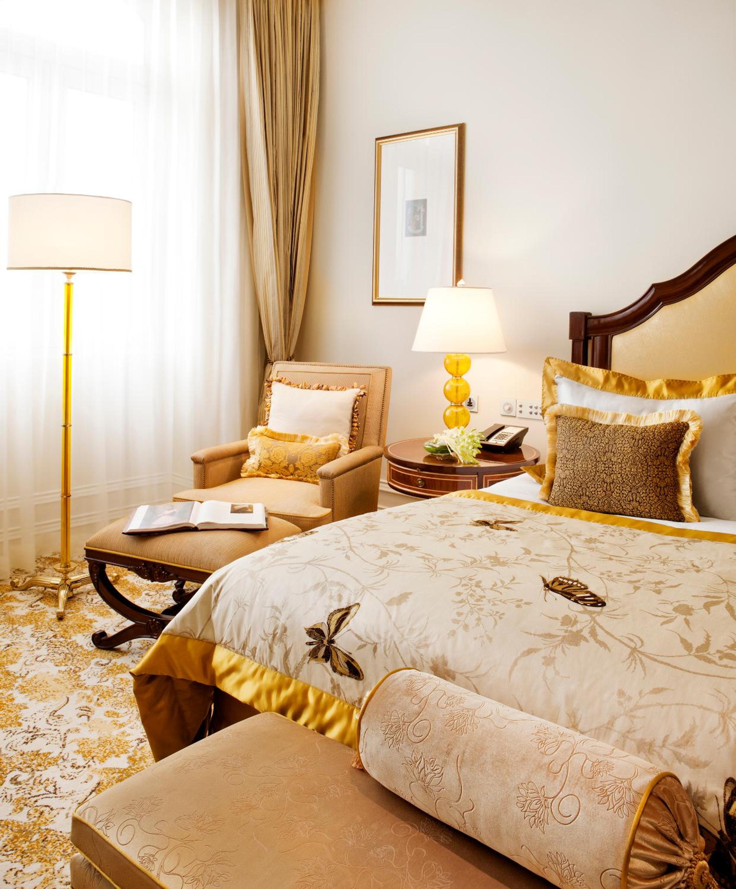 Executive Suite City View with Complimentary One Way Airport Transfer