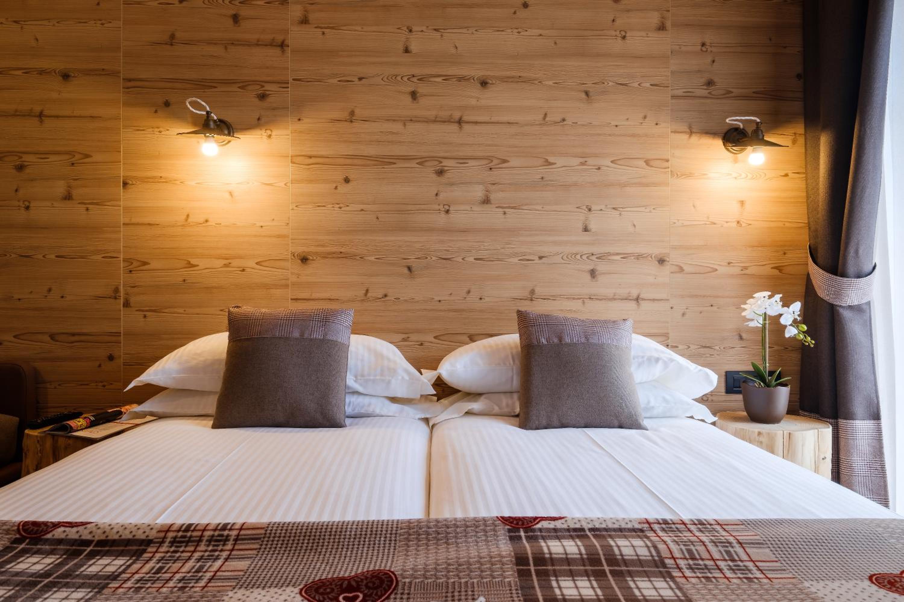 Standard Double Room - Photo 4