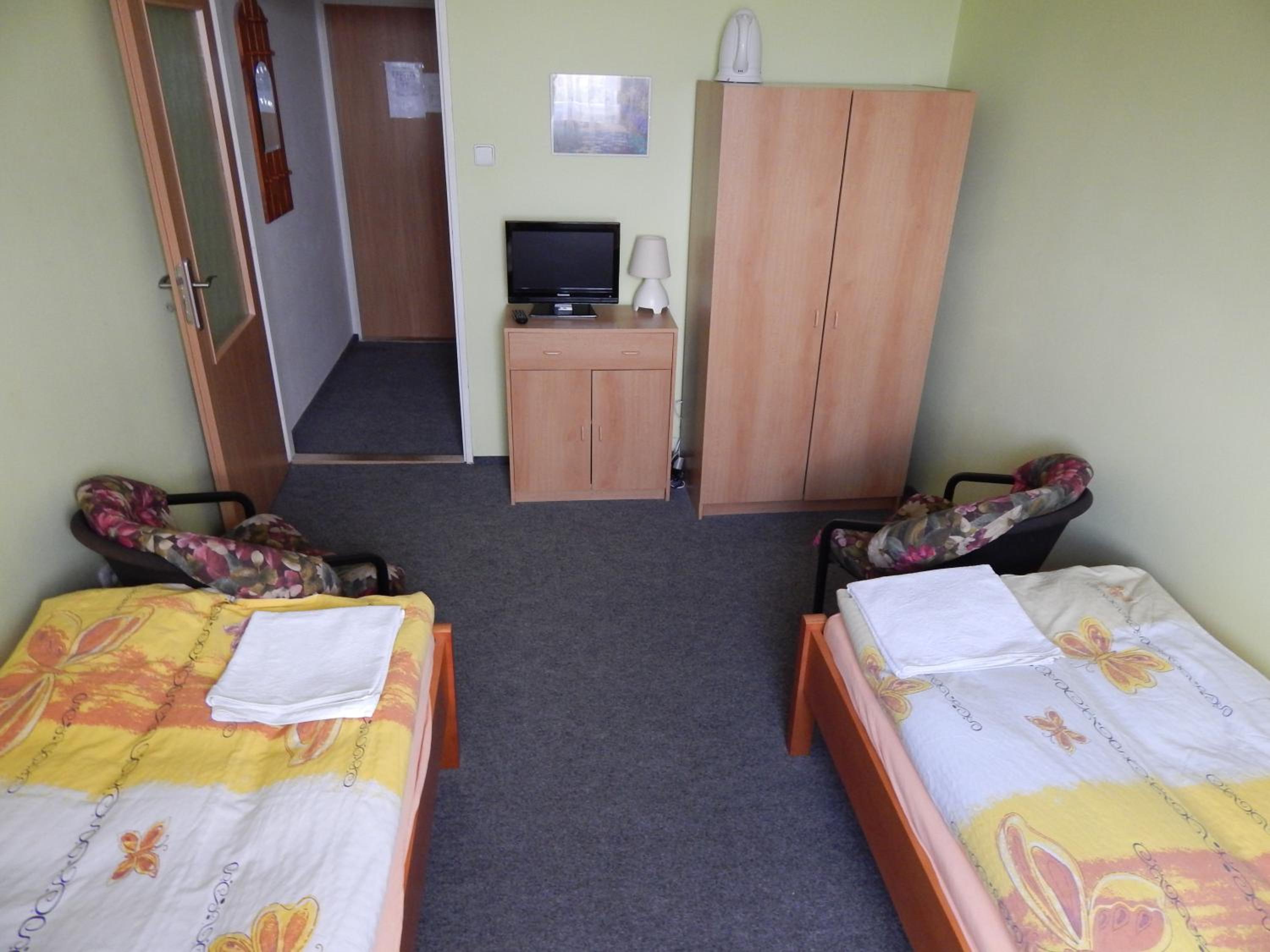 Standard Twin Room photo 1