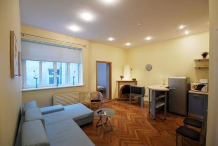 One-Bedroom Apartment photo 1