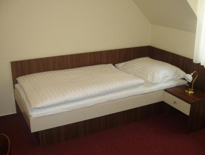 Double or Twin Room photo 3
