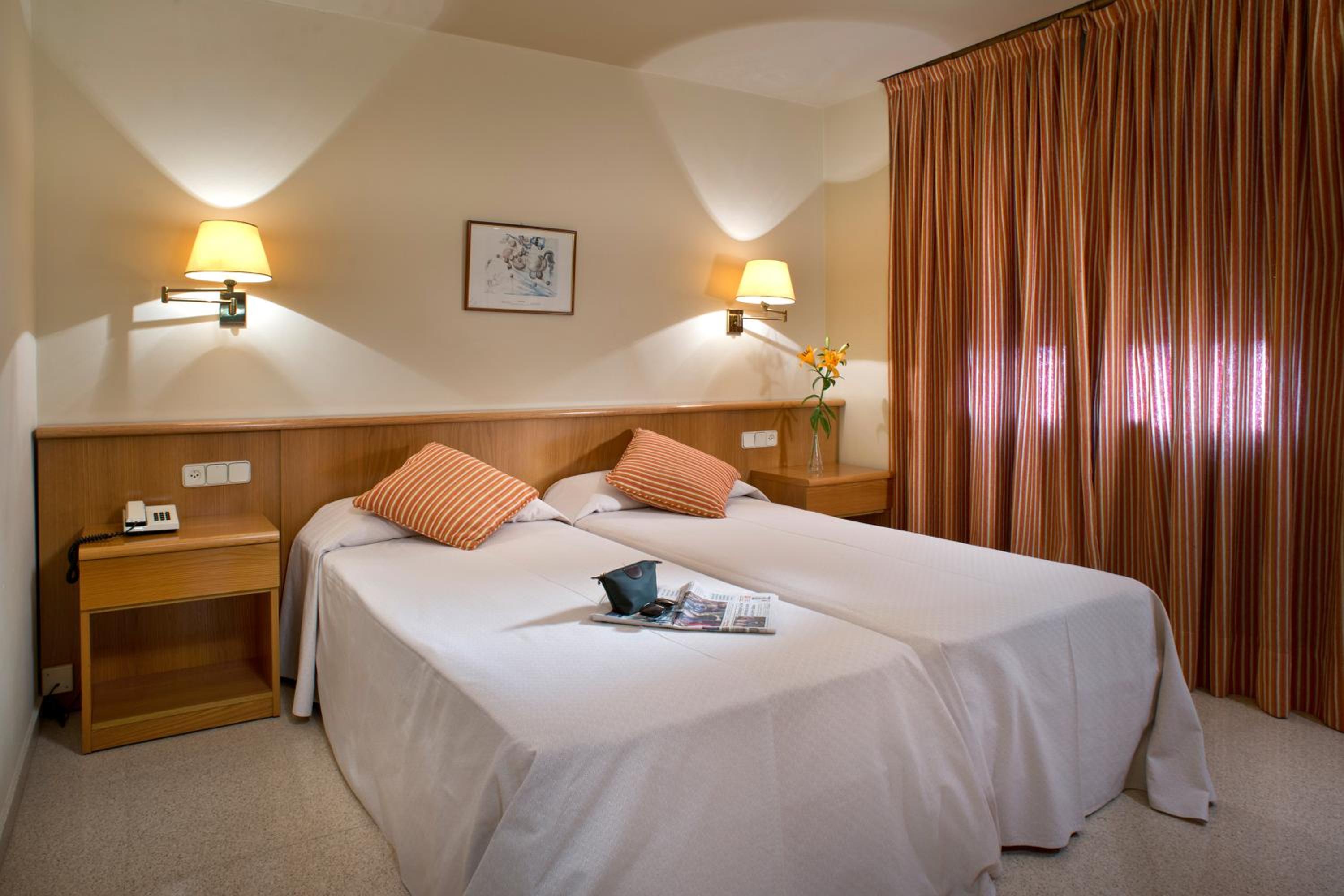 Habitación Doble o con Dos Camas con Cama Extra (3 Adultos)