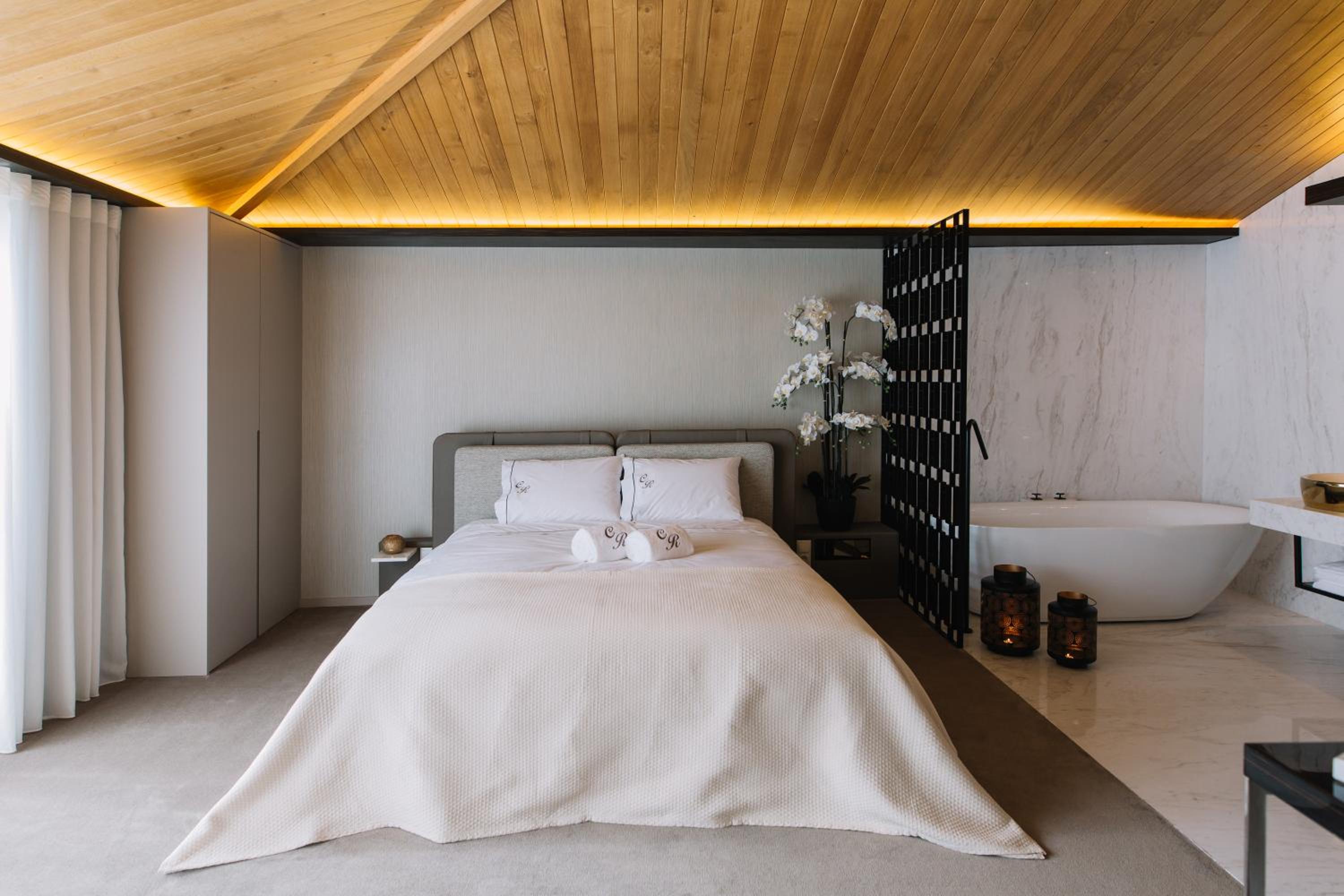 Junior Suite with Balcony