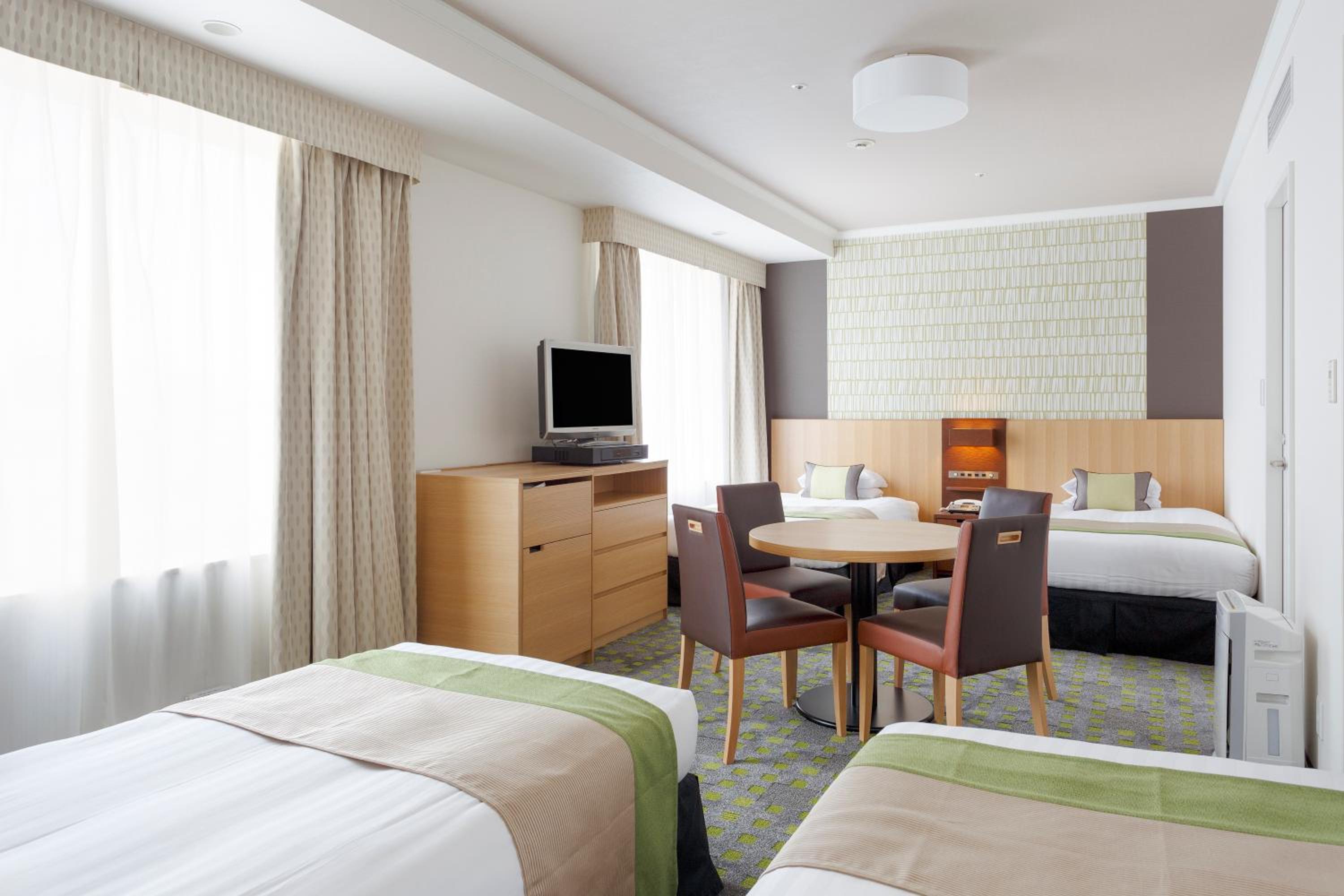 Standard Quadruple Room - Non-Smoking