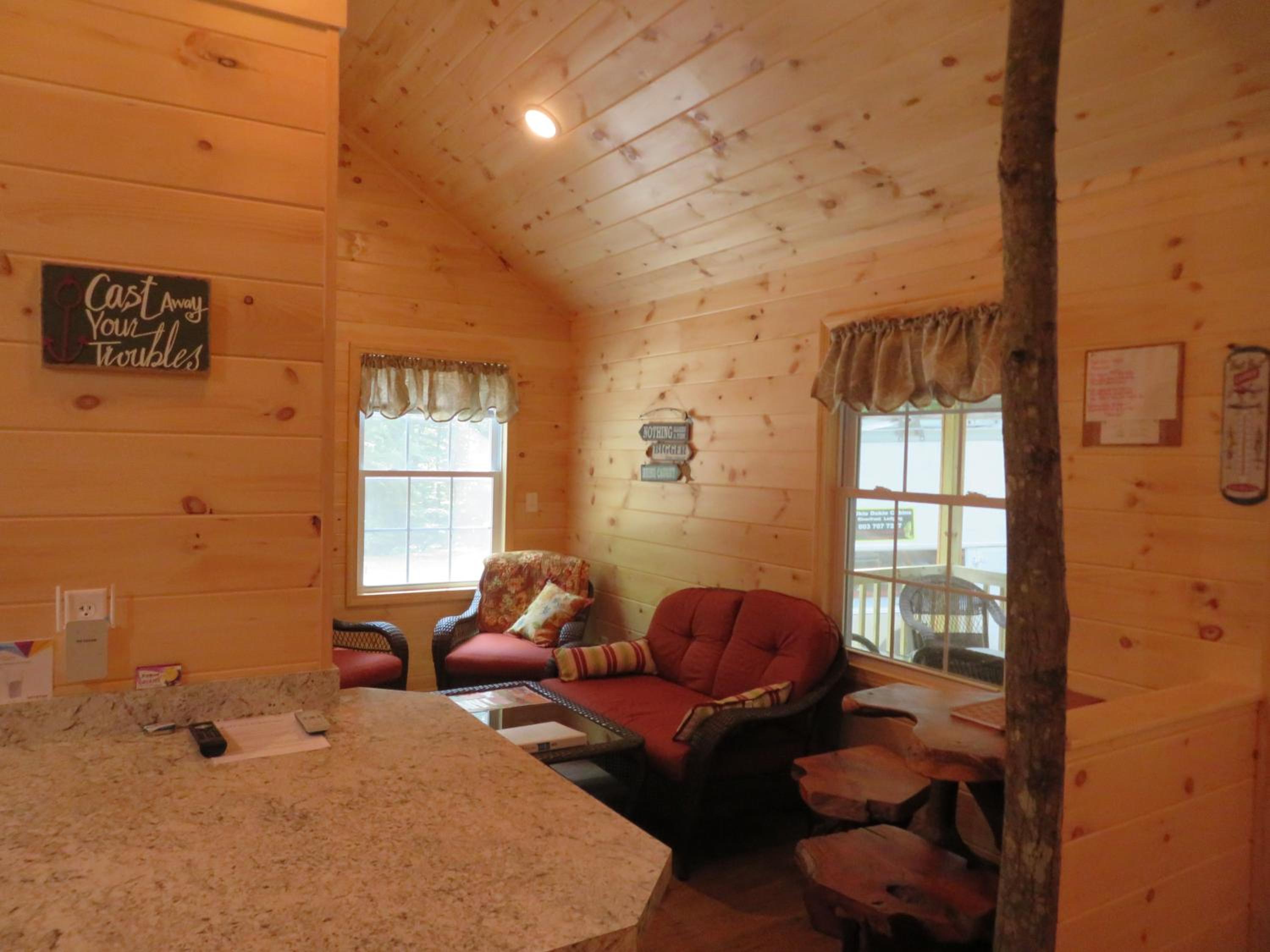Bass Cabin - Pet Friendly photo 1