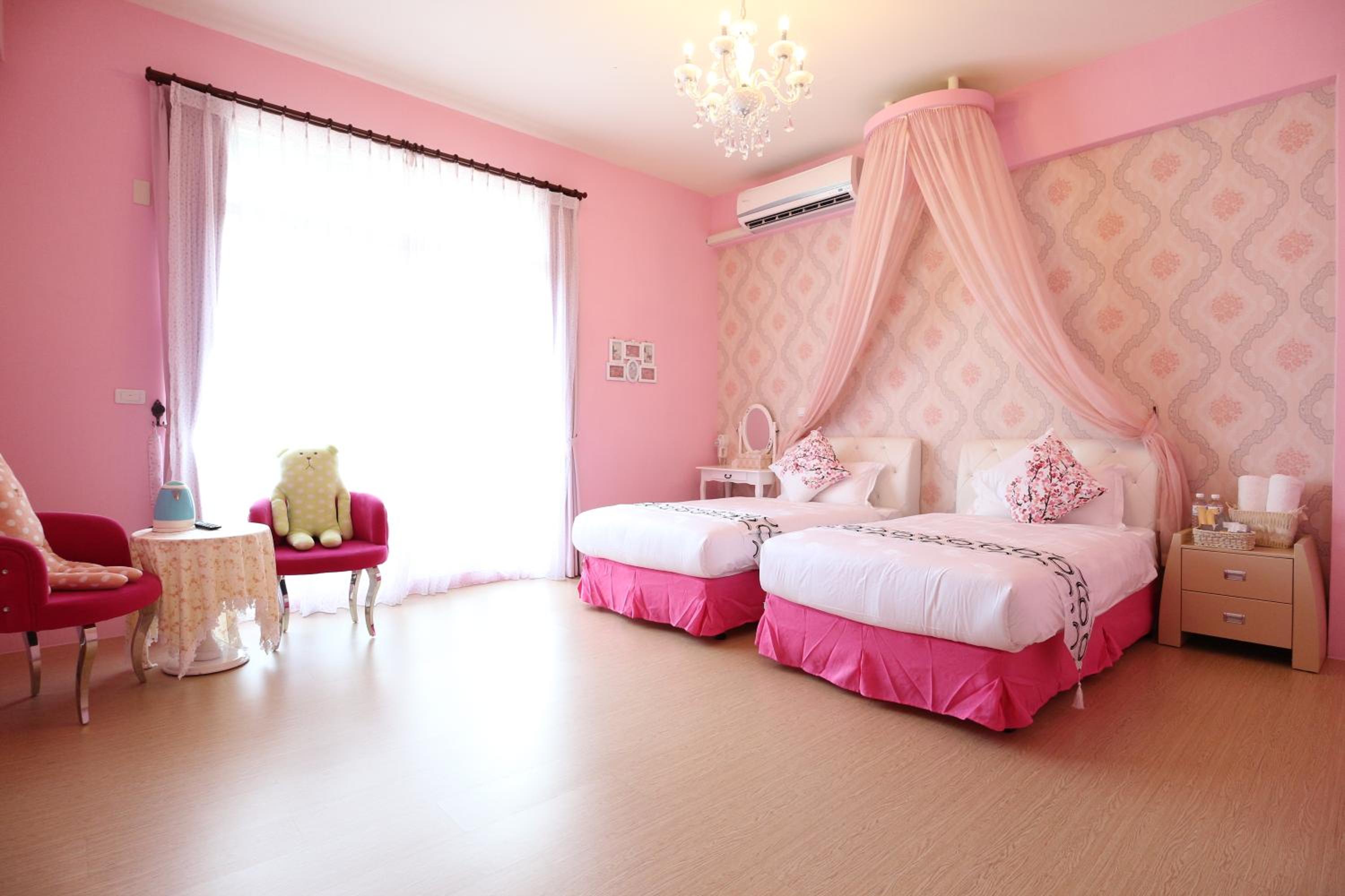 Deluxe Double Room with Balcony photo 2