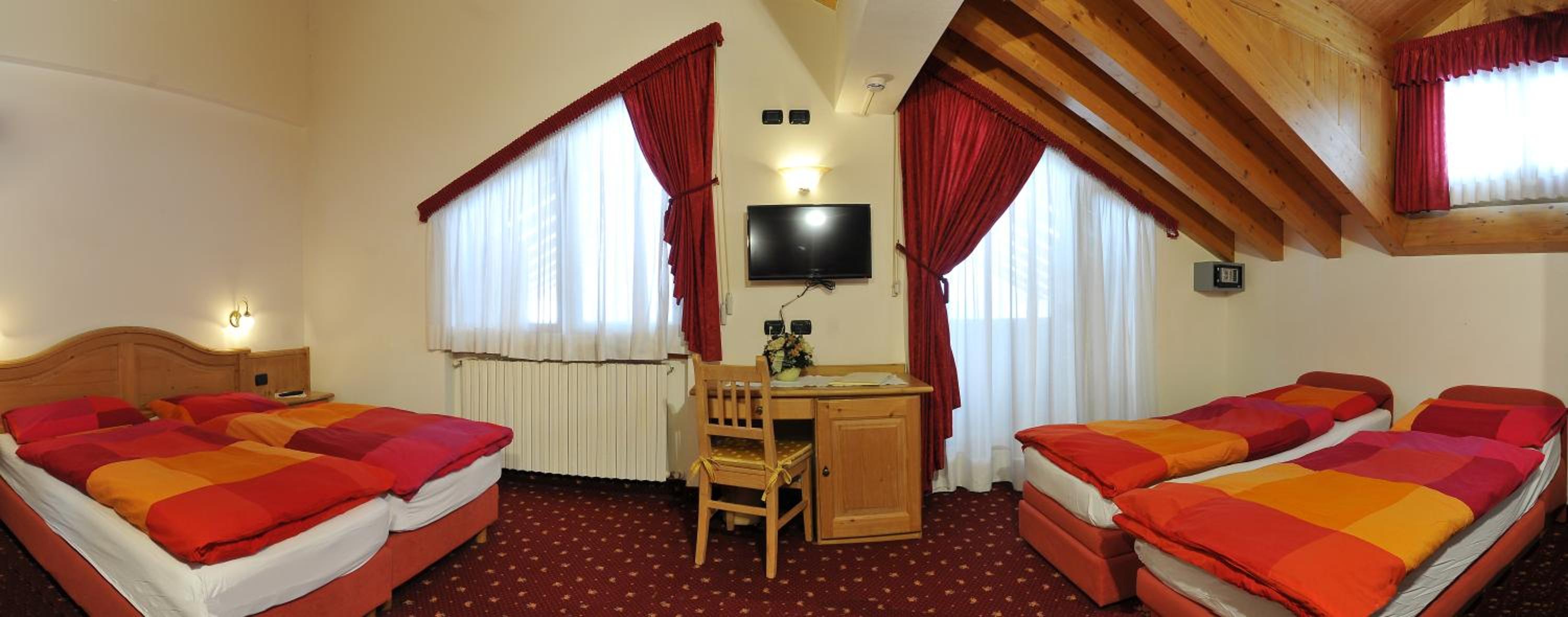 Quadruple Room photo 1