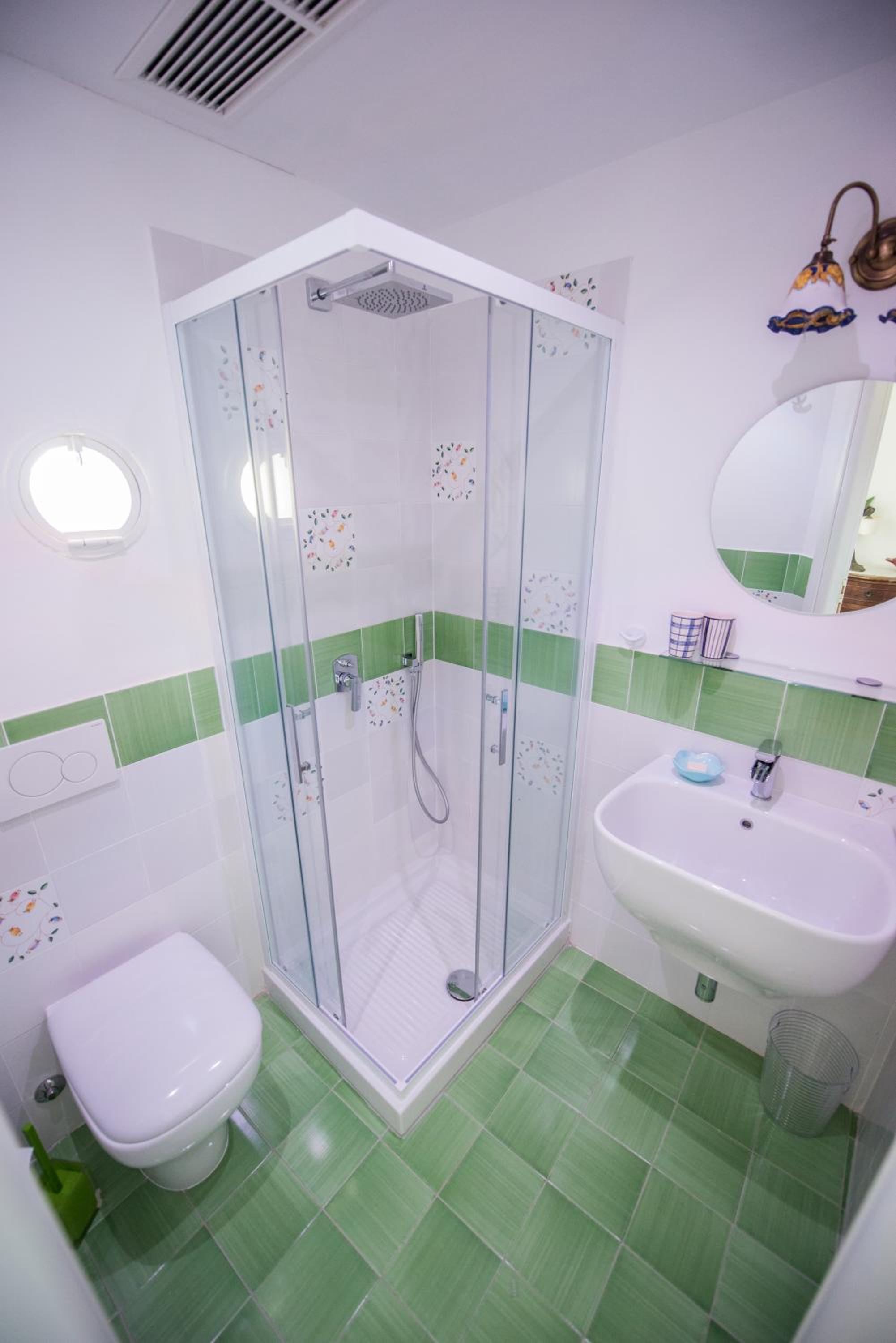Large Double Room photo 3