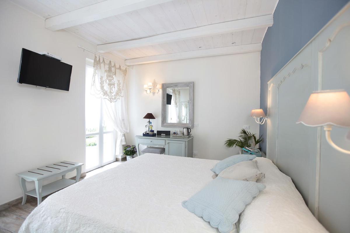 Deluxe Queen Room photo 2
