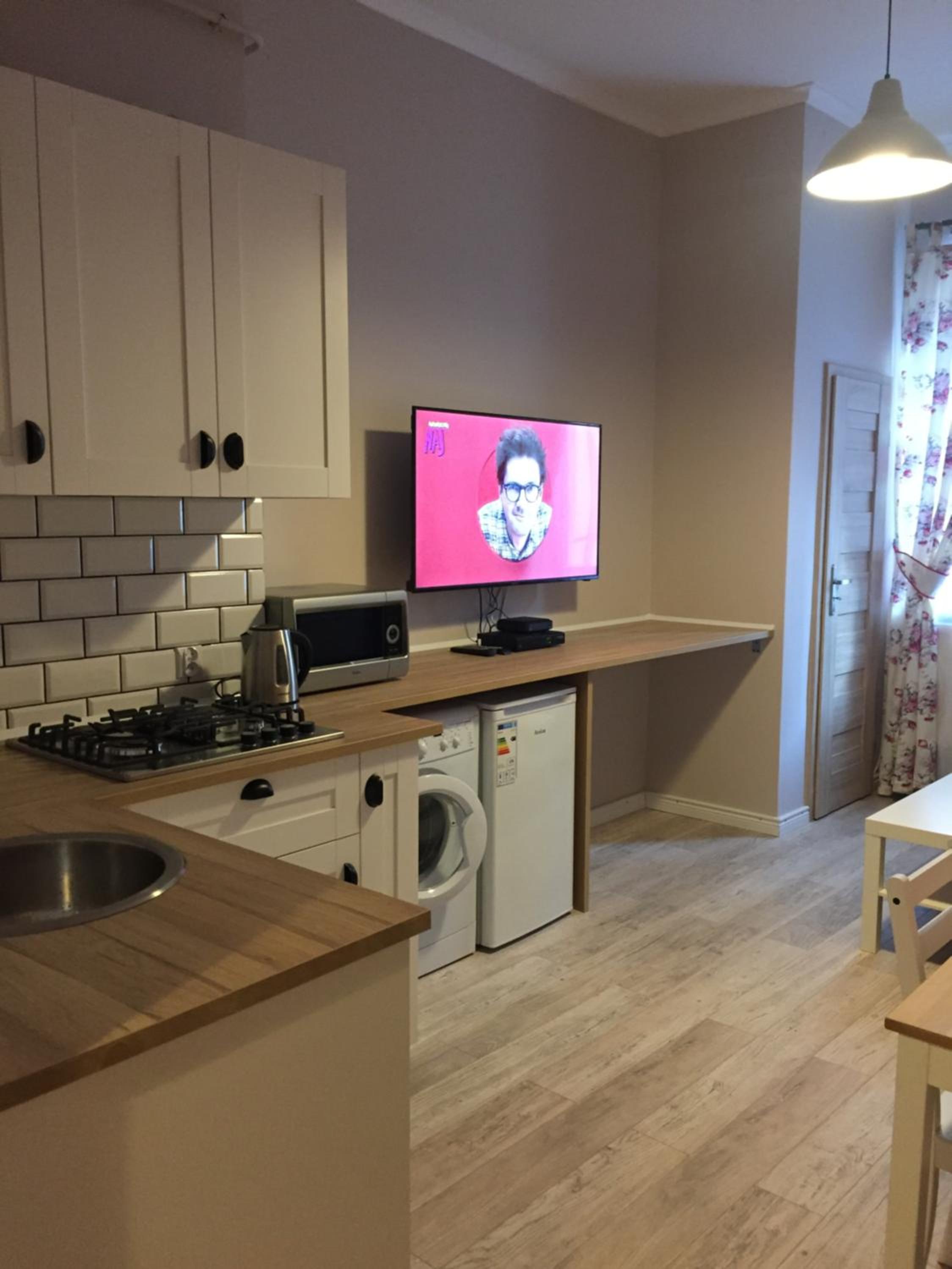 Two-Bedroom Apartment - Photo 19