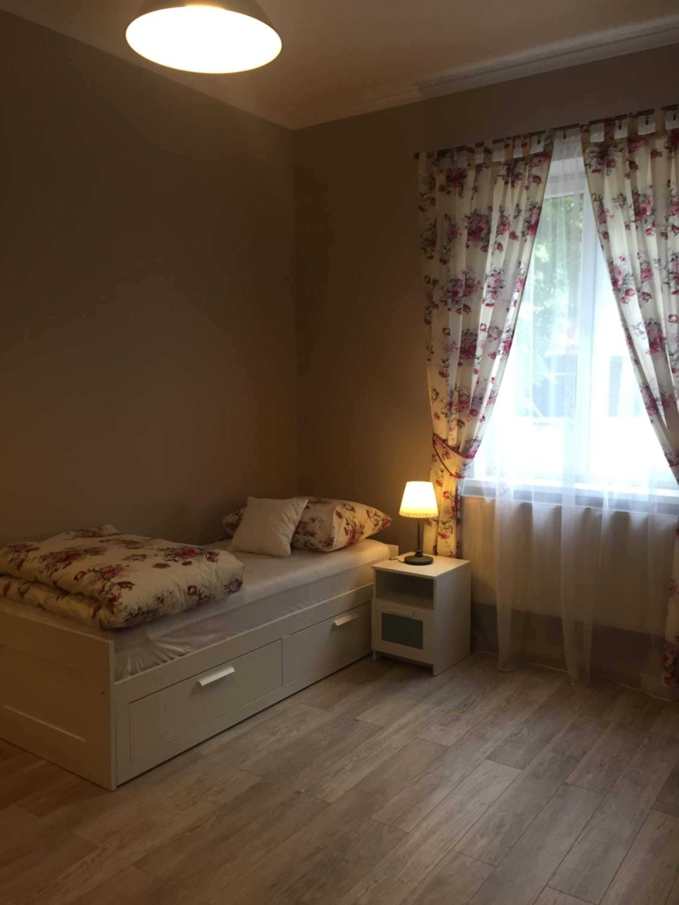 Two-Bedroom Apartment - Photo 15