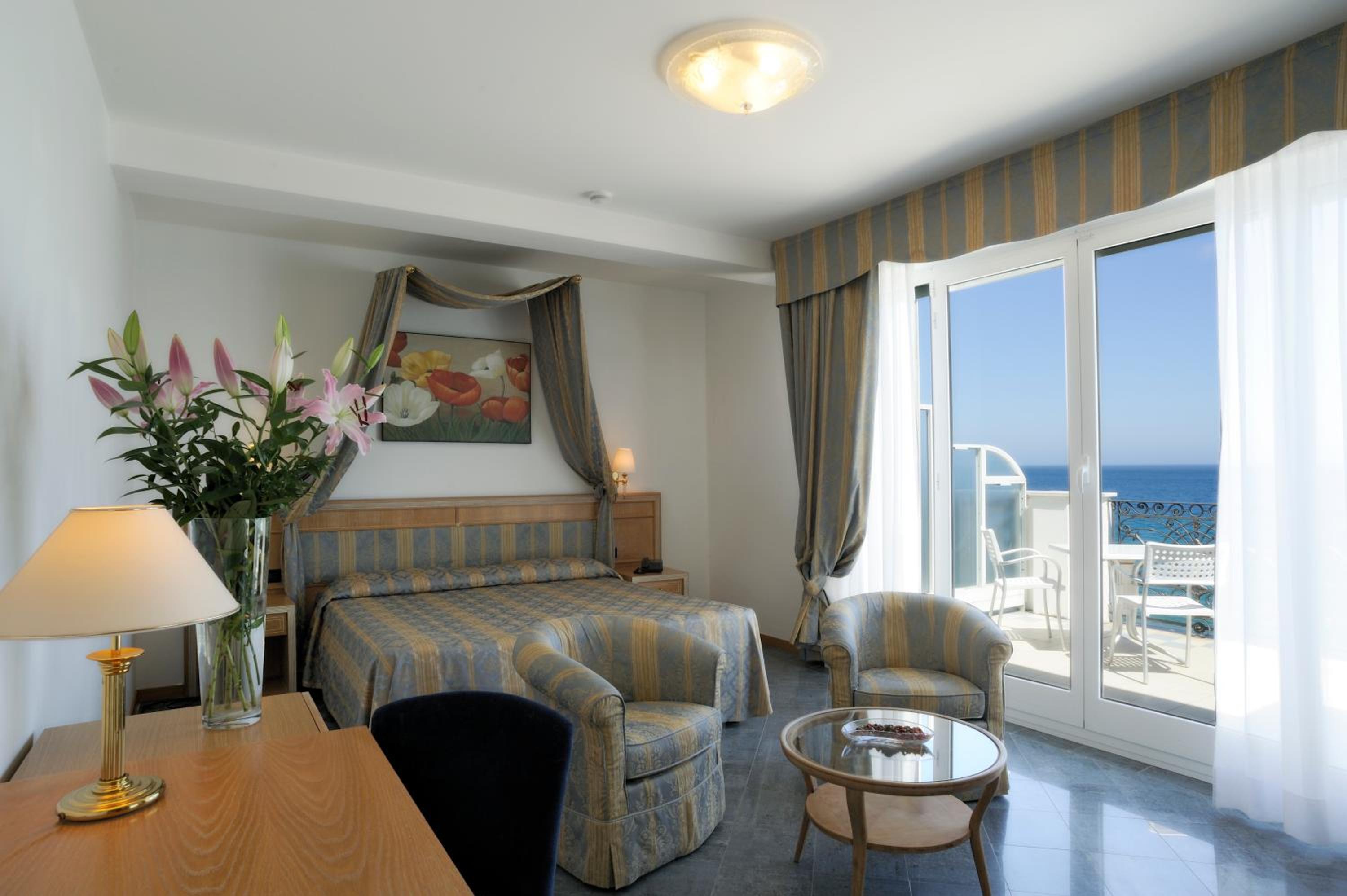 Suite Panoramic  with Terrace - Photo 11
