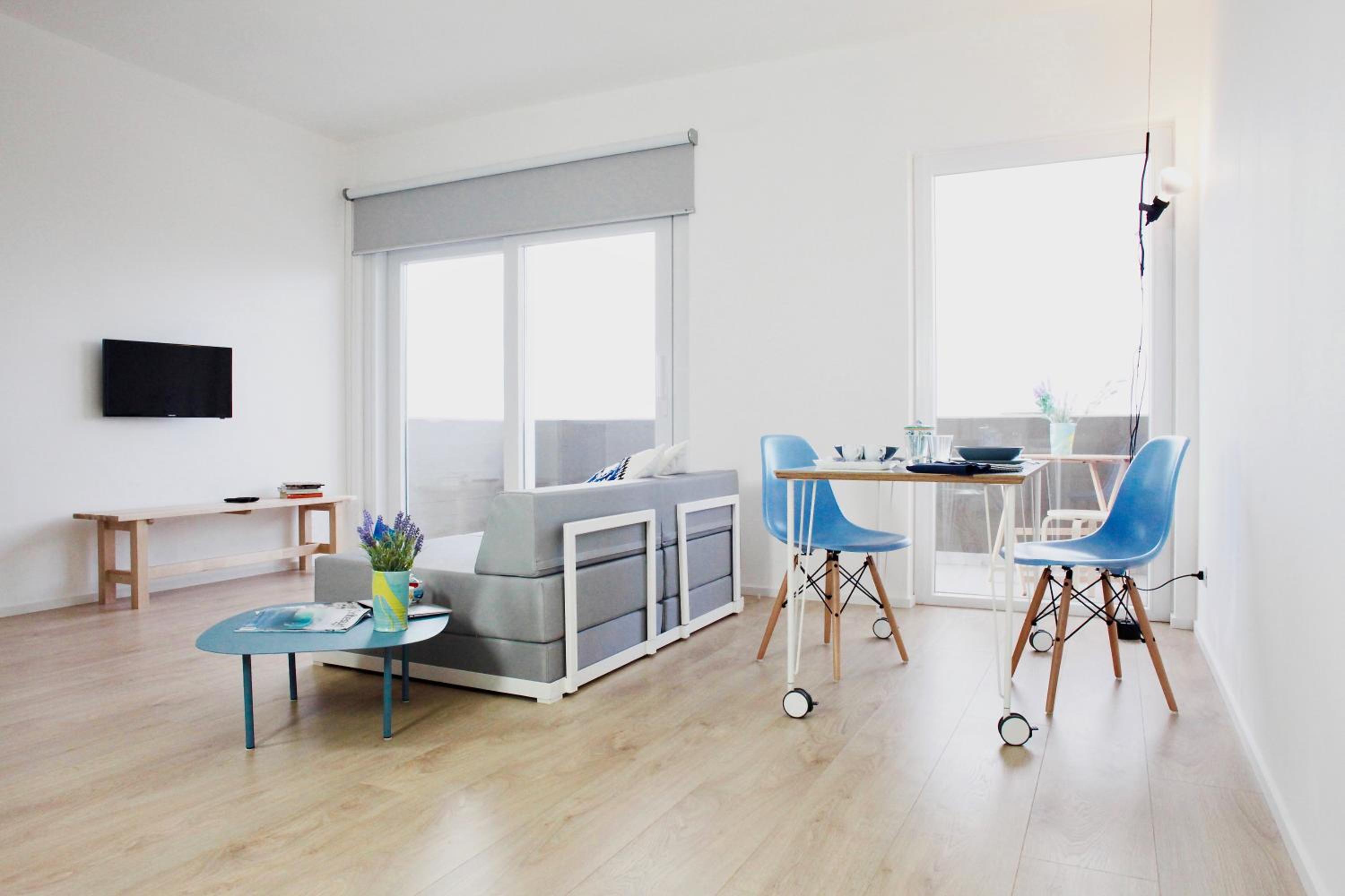 One-Bedroom Apartment with Balcony photo 1