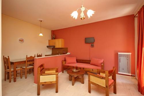 One-Bedroom Apartment photo 2
