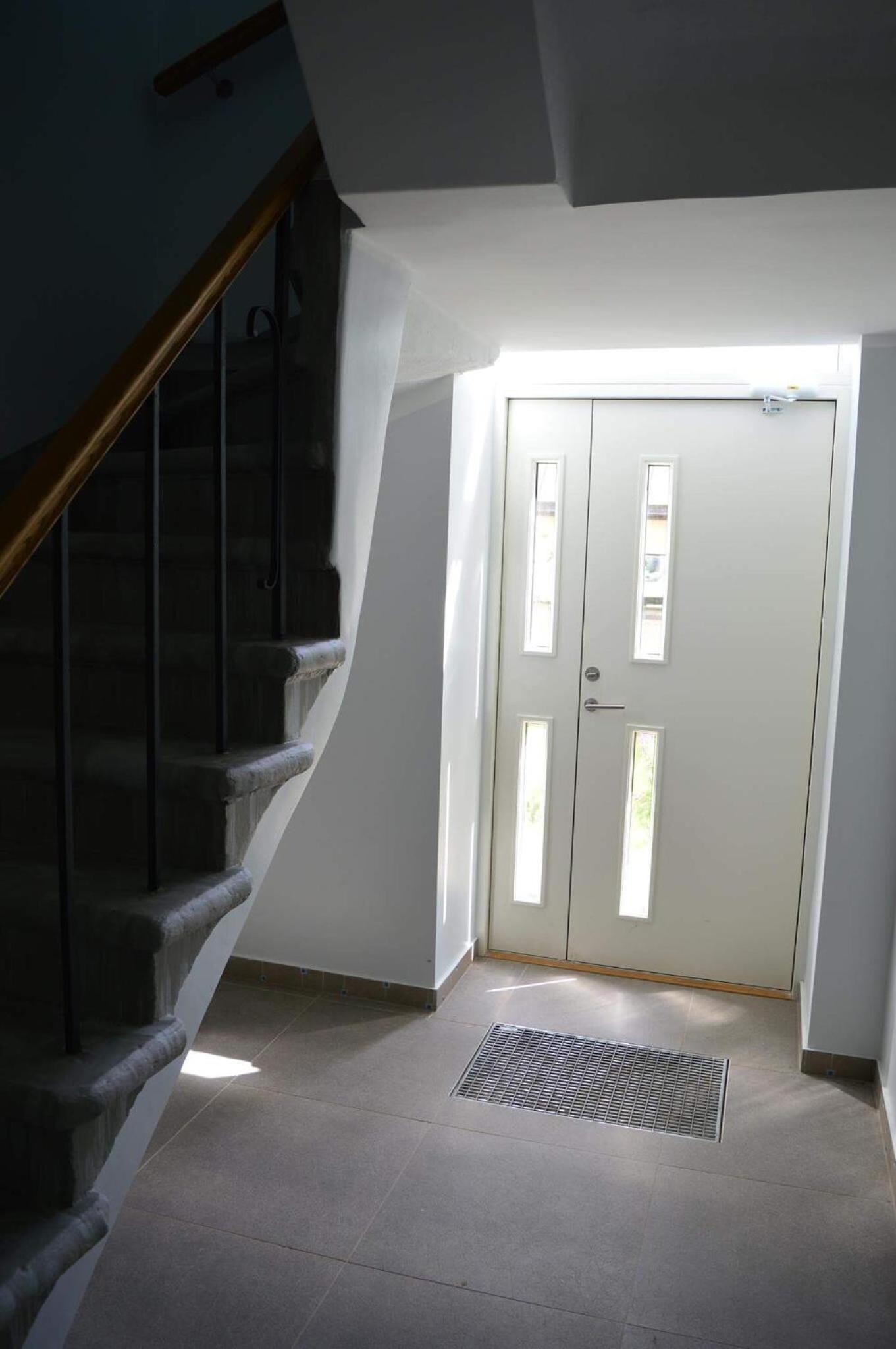 One-Bedroom Apartment - Photo 26