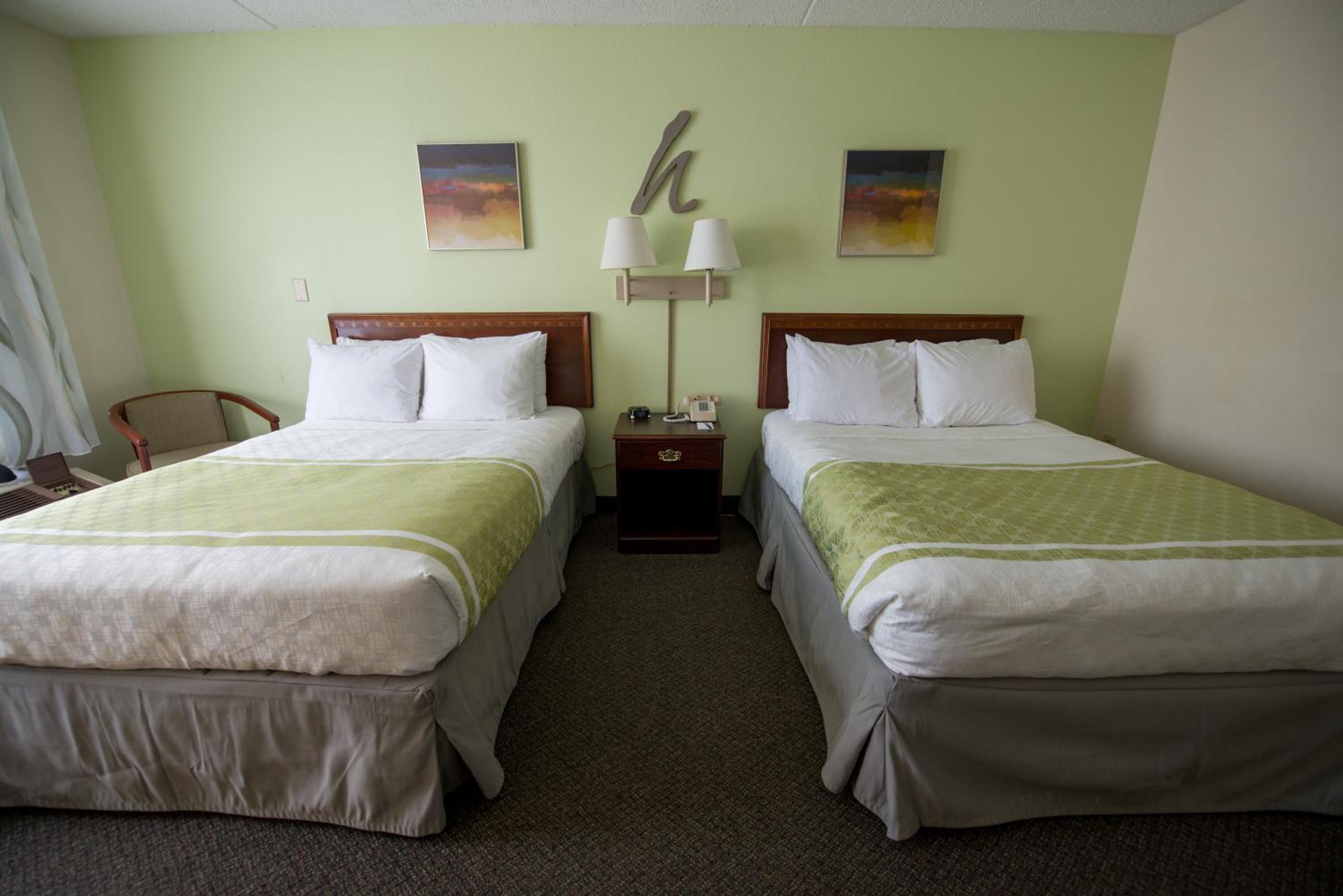Double Room with Two Double Beds - Photo 1