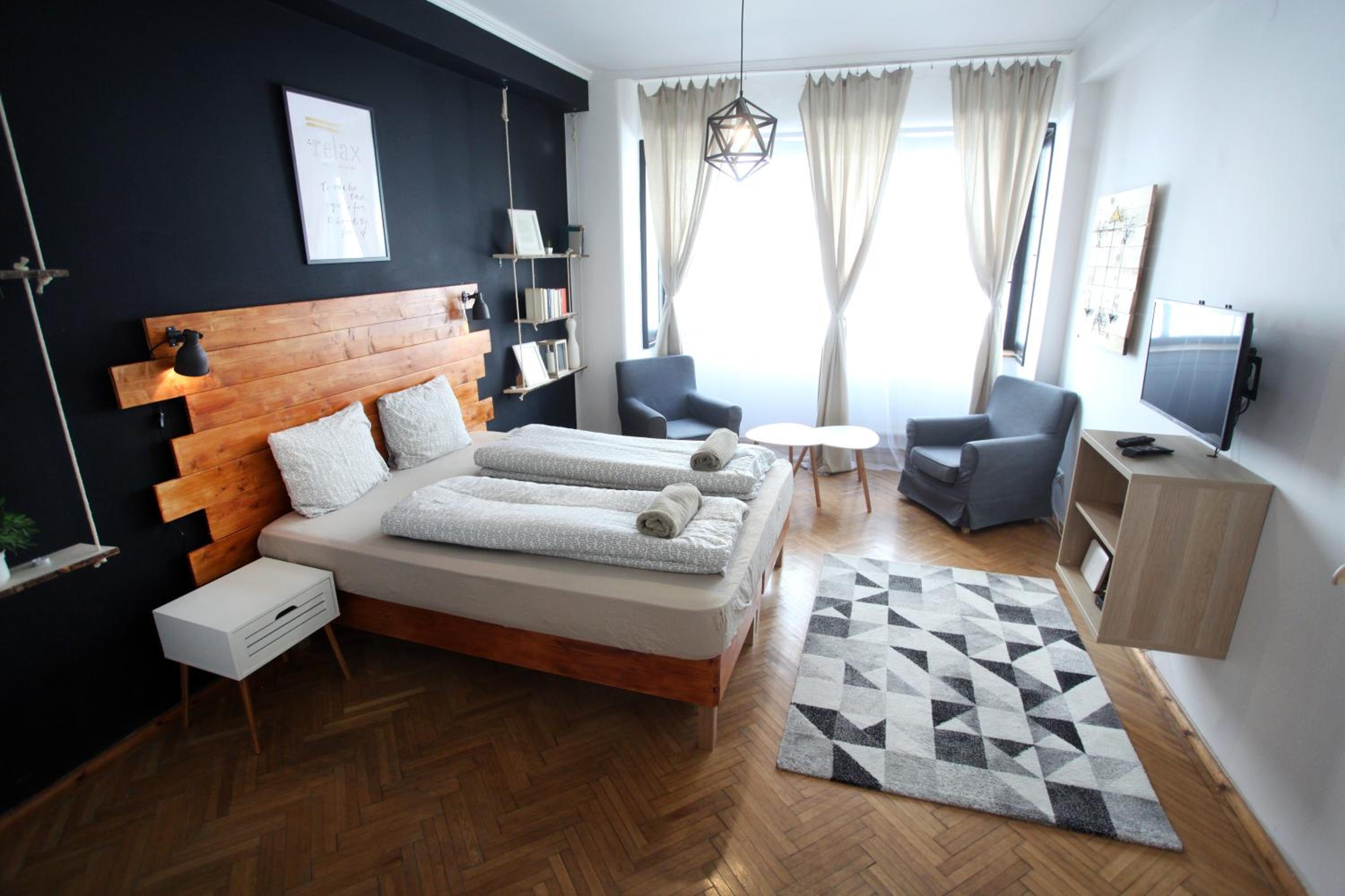 Studio Apartment - Photo 5