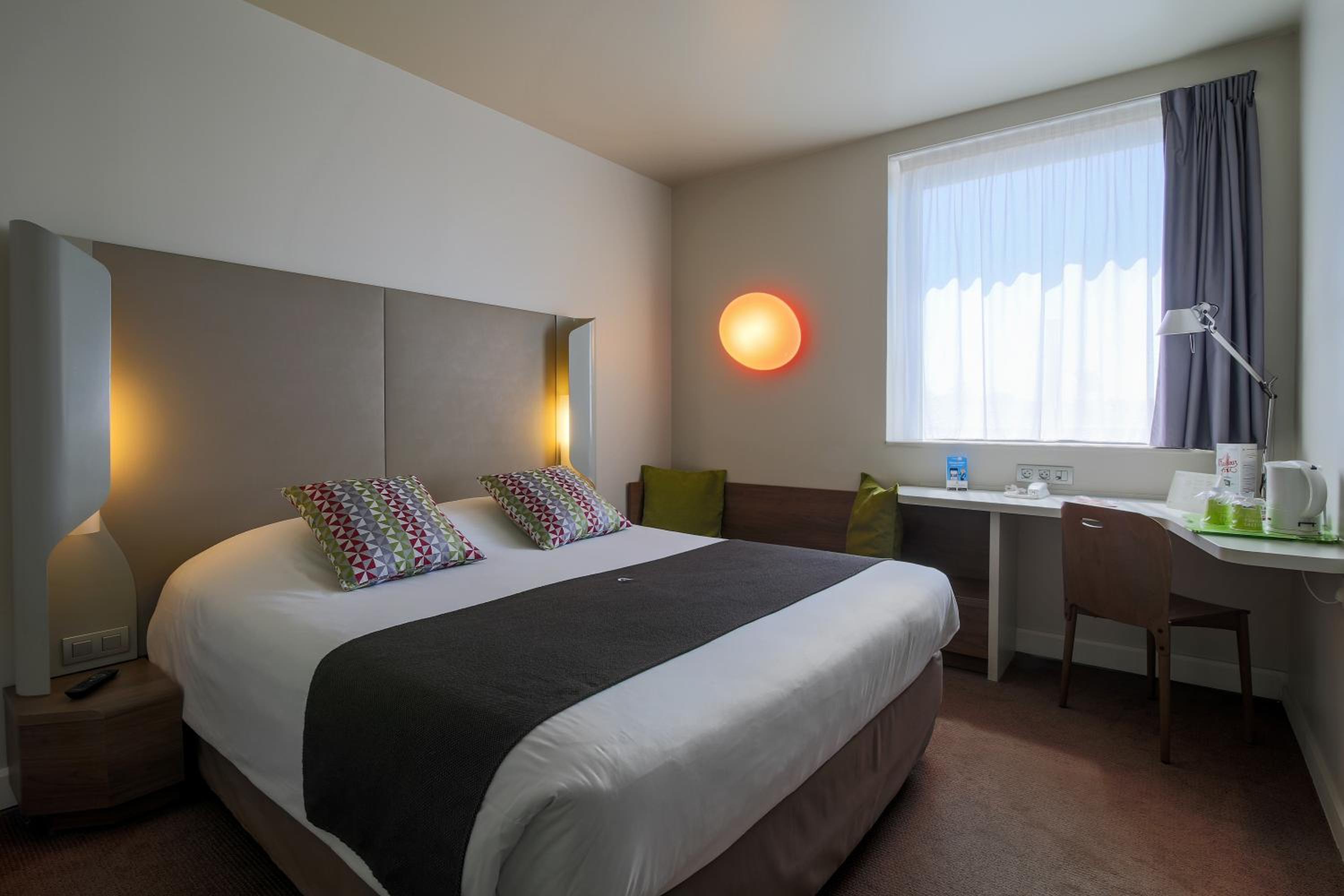 Standard Double Room - Photo 4