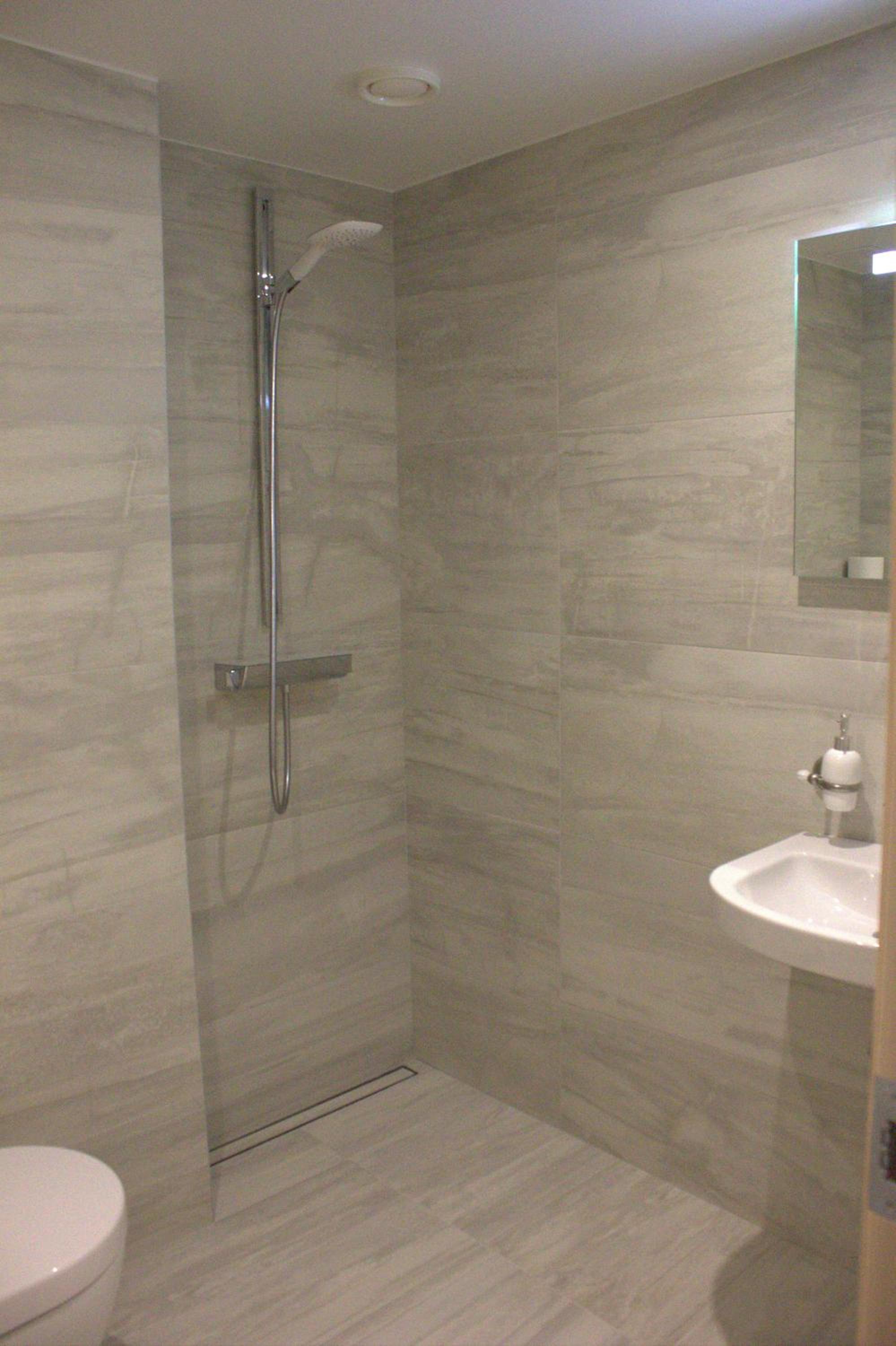 Double or Twin Room - Photo 3