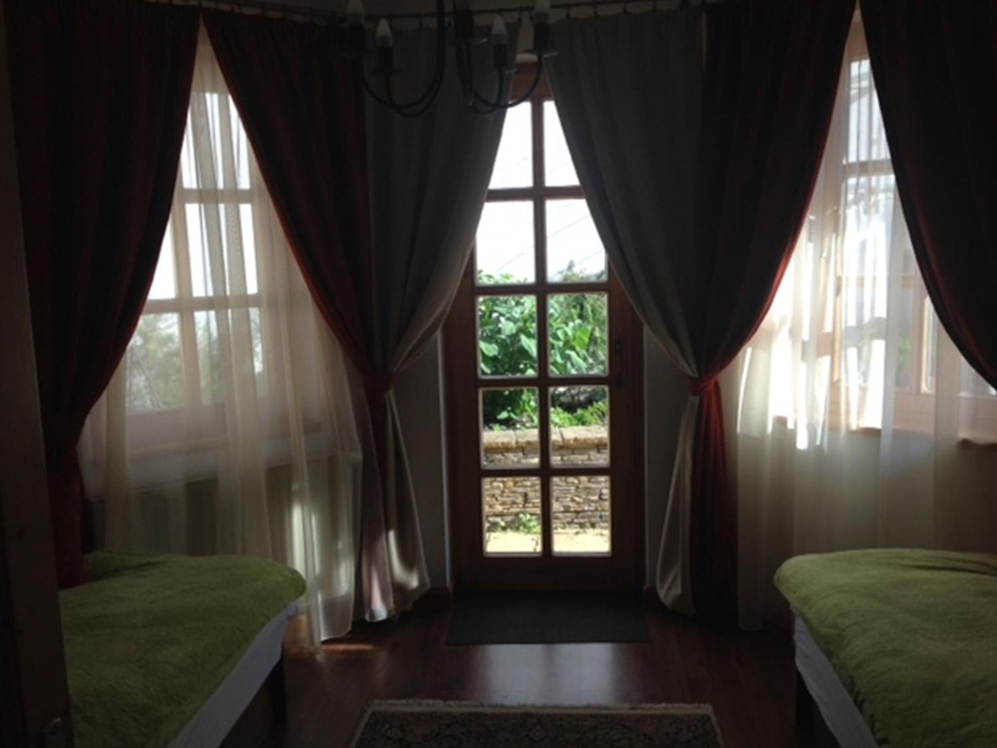 Three-Bedroom Suite - Photo 13