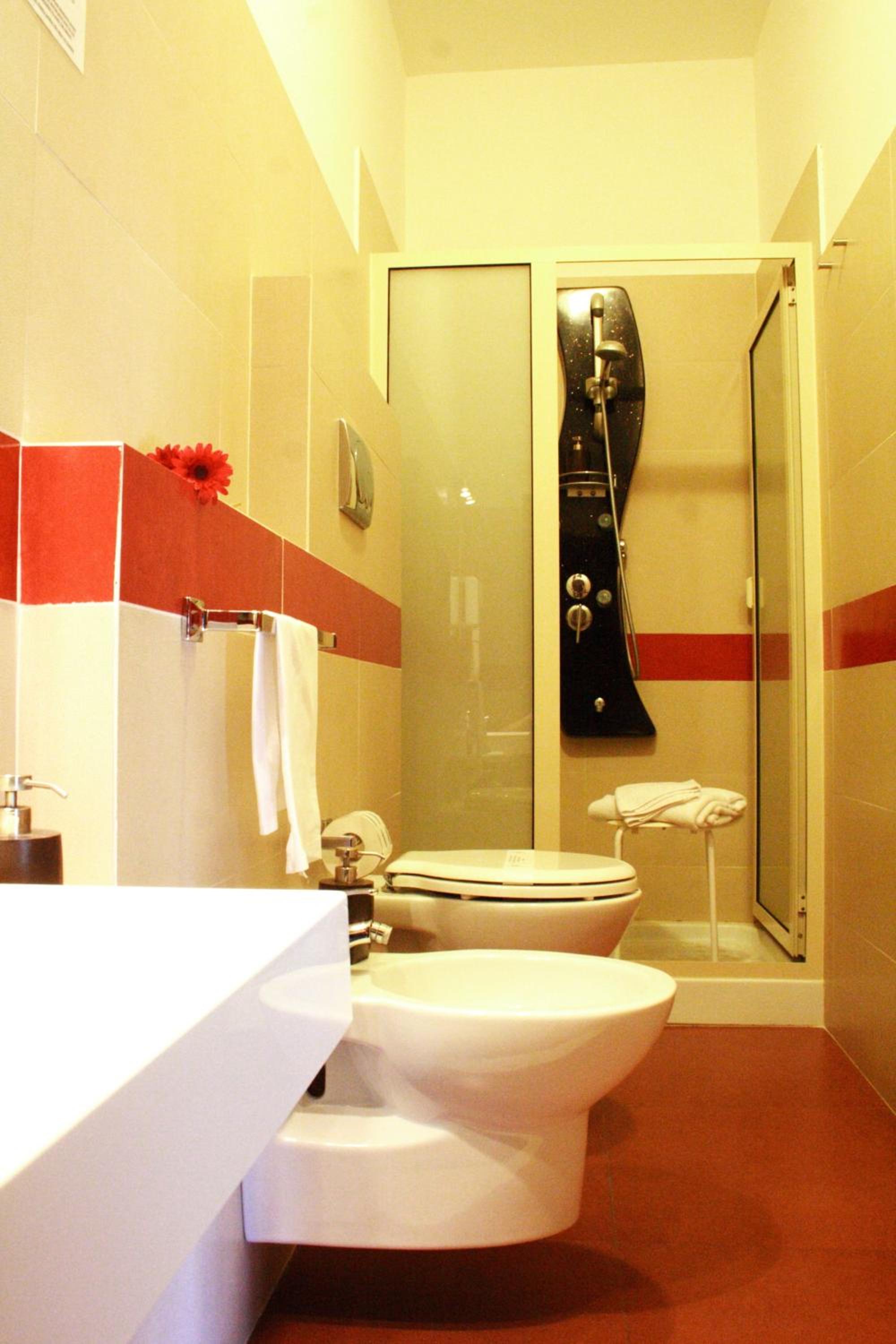 Double or Twin Room - Photo 5