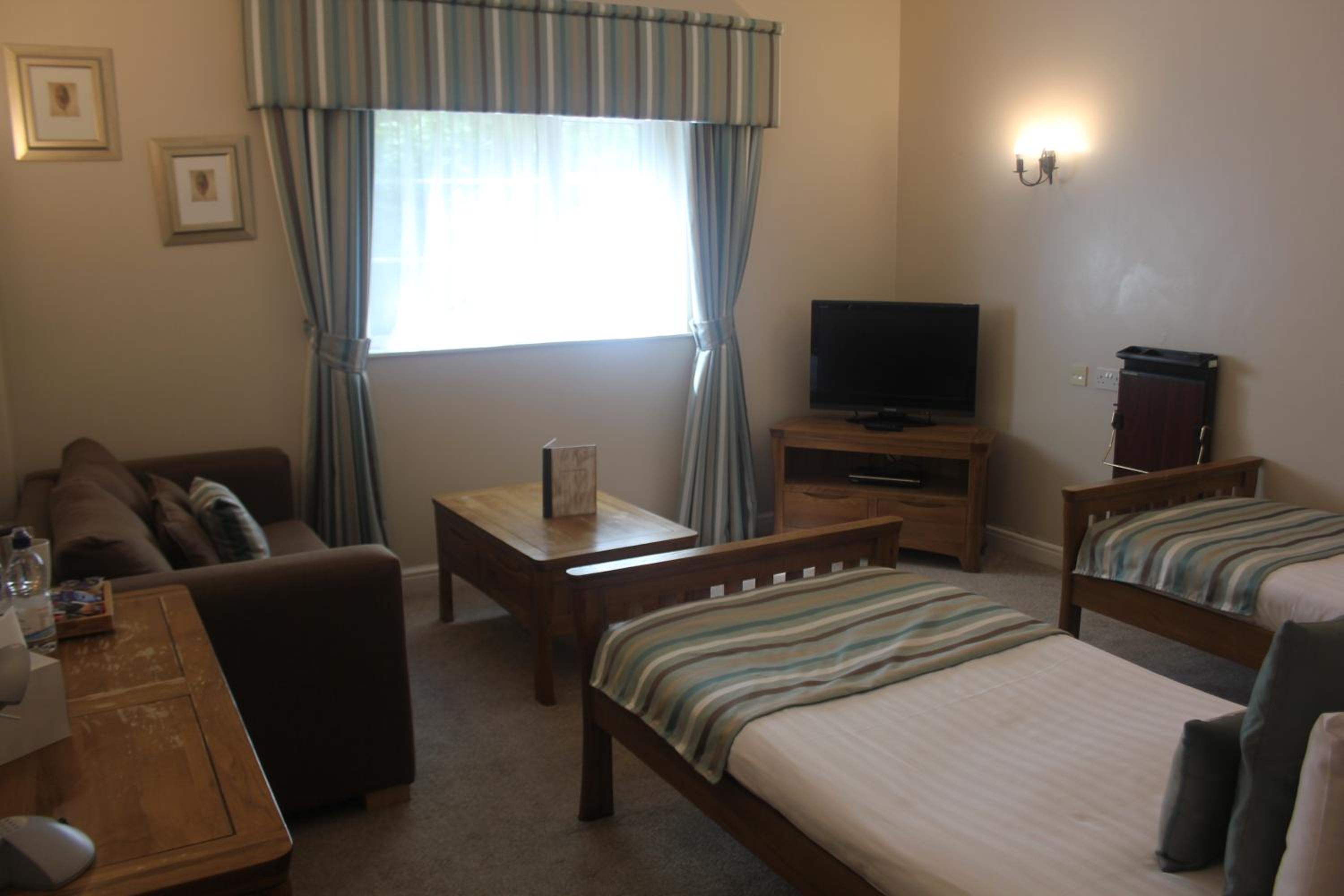 Superior Twin Room photo 3