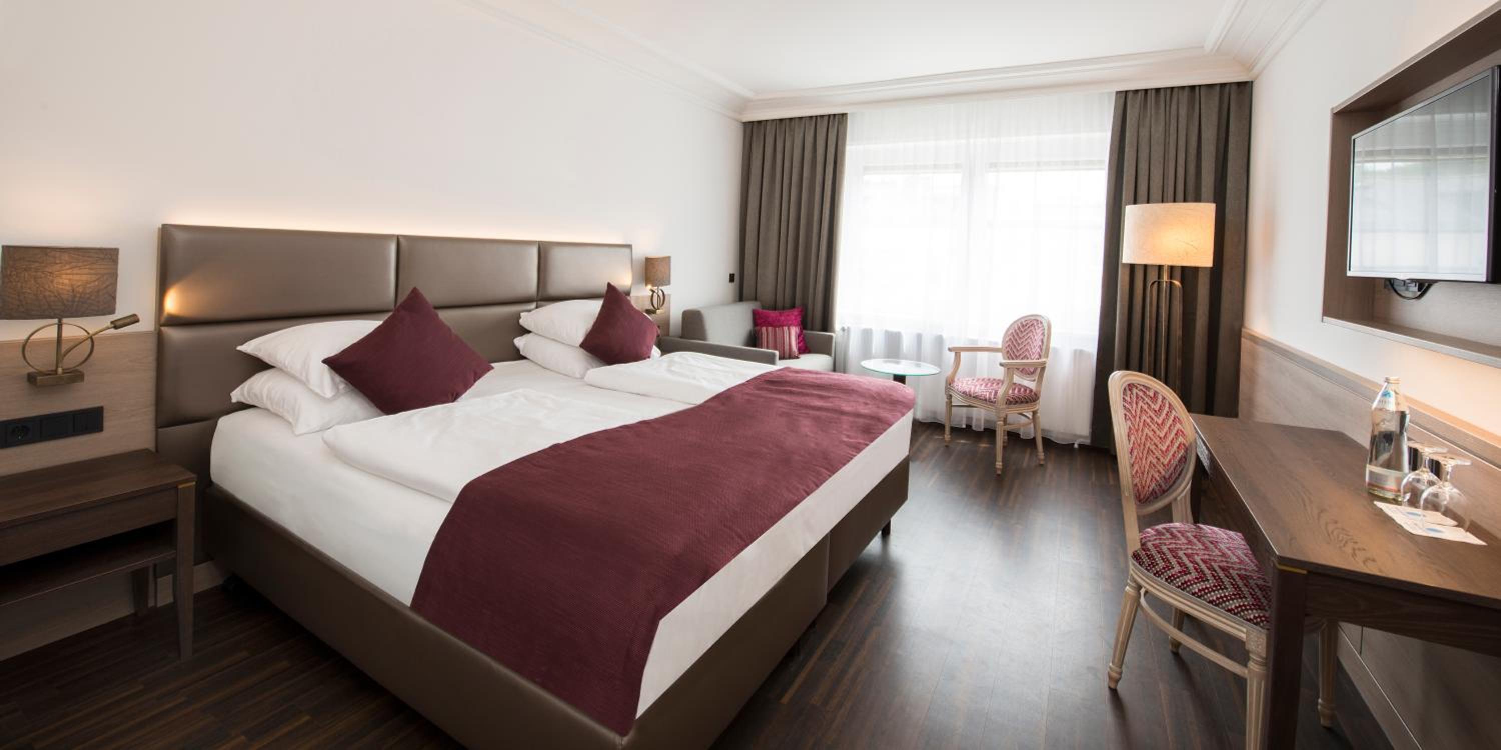 Superior King Room - Photo 1