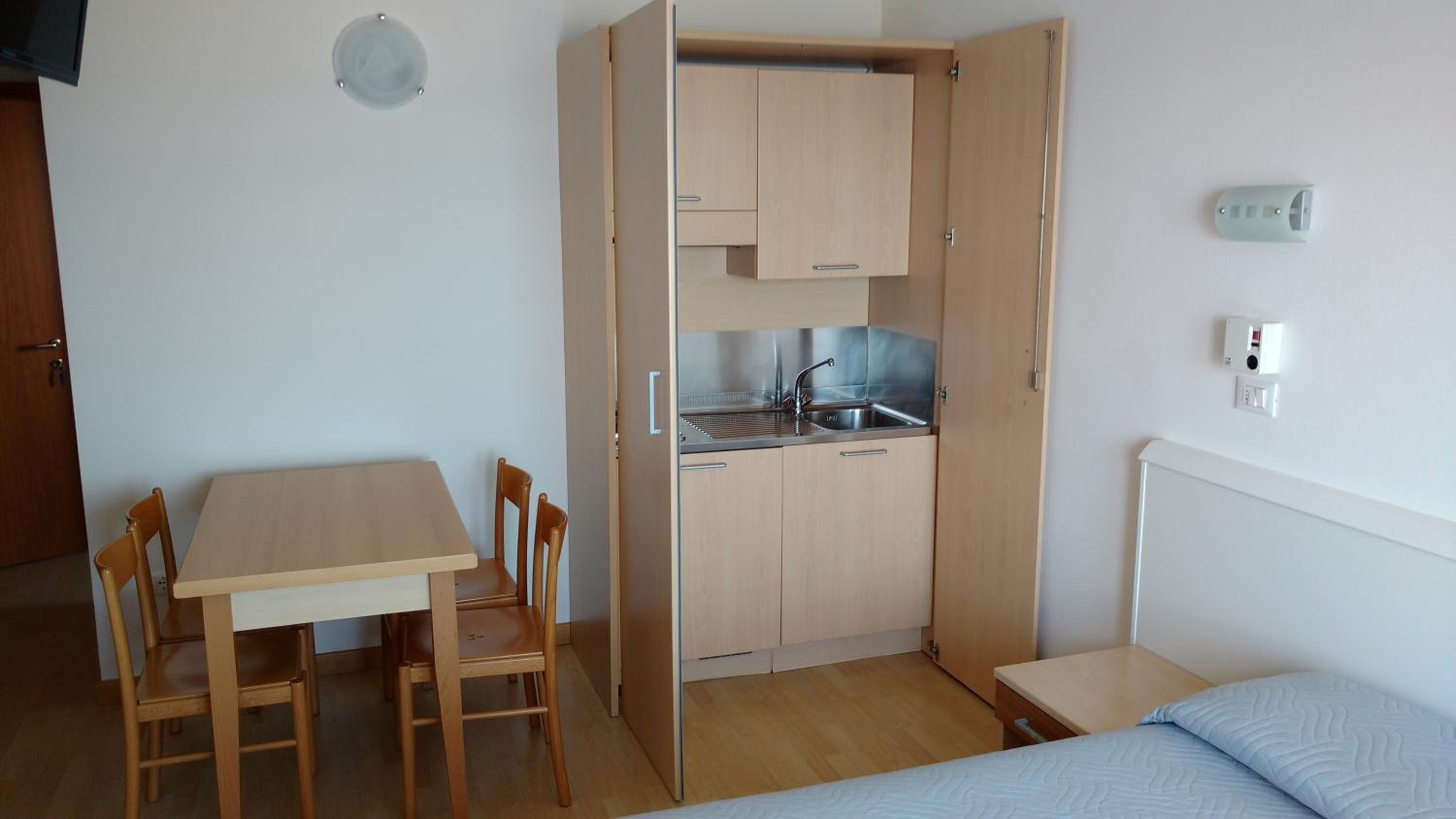 Two-Bedroom Apartment with Sea View photo 2