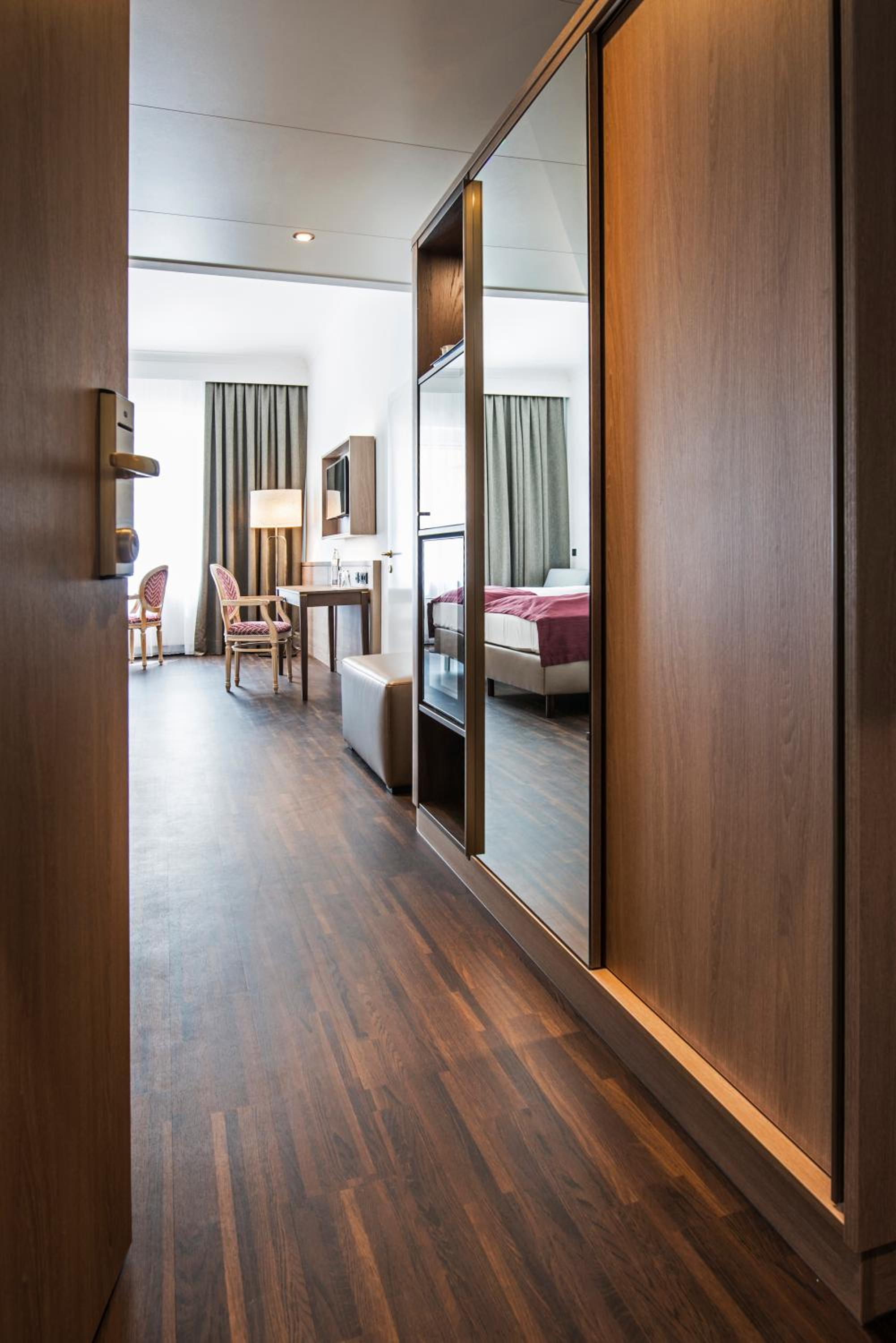 Superior Twin Room - Photo 4
