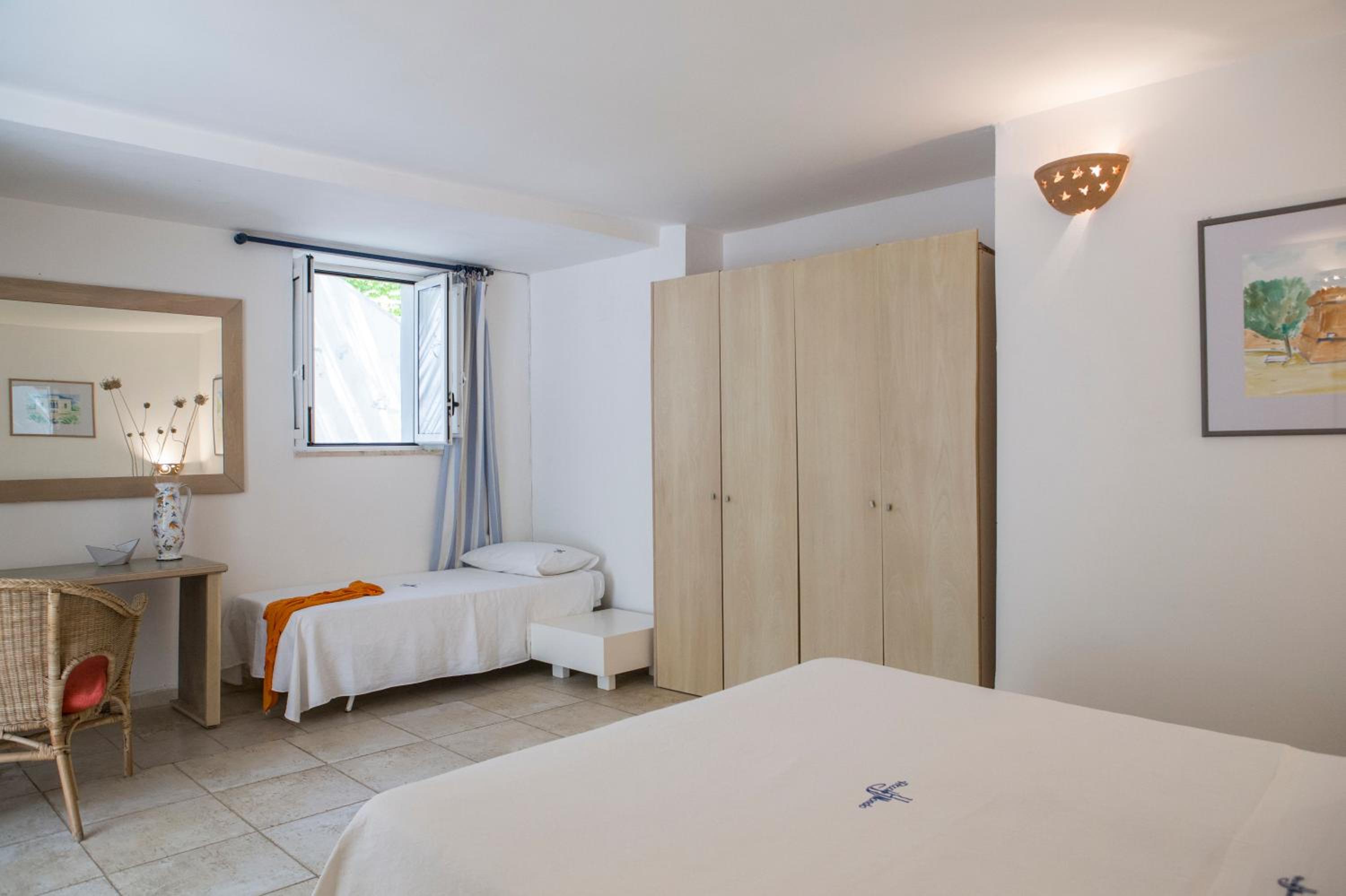 Triple Room - Photo 1